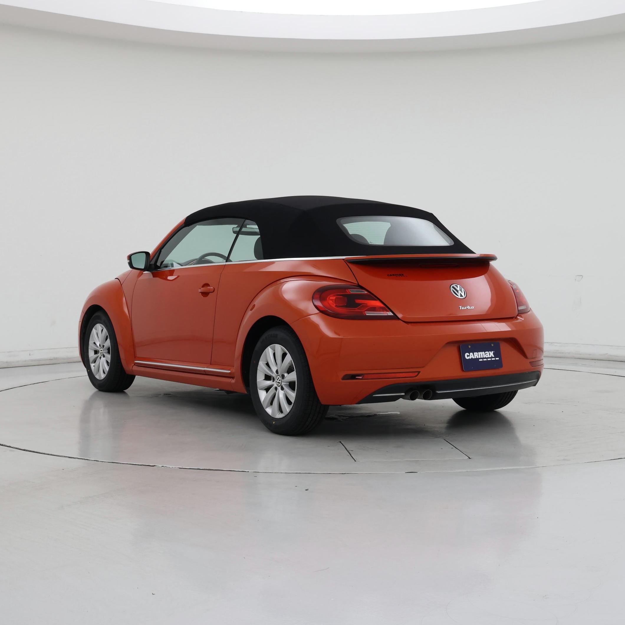 Thumbnail: 2017 Volkswagen Beetle - 2