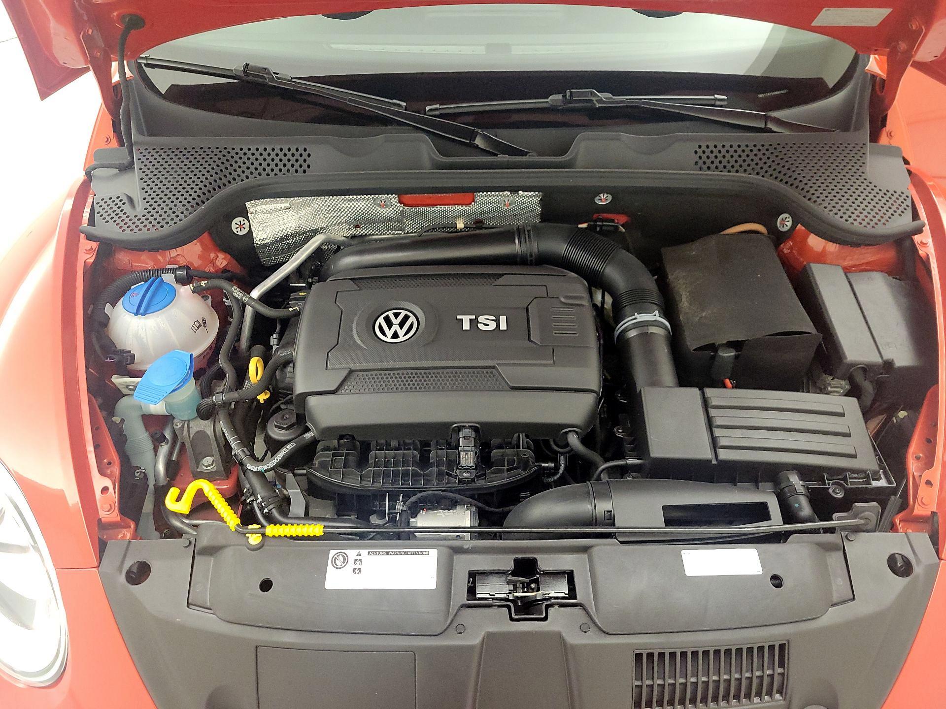 Thumbnail: 2017 Volkswagen Beetle - 20