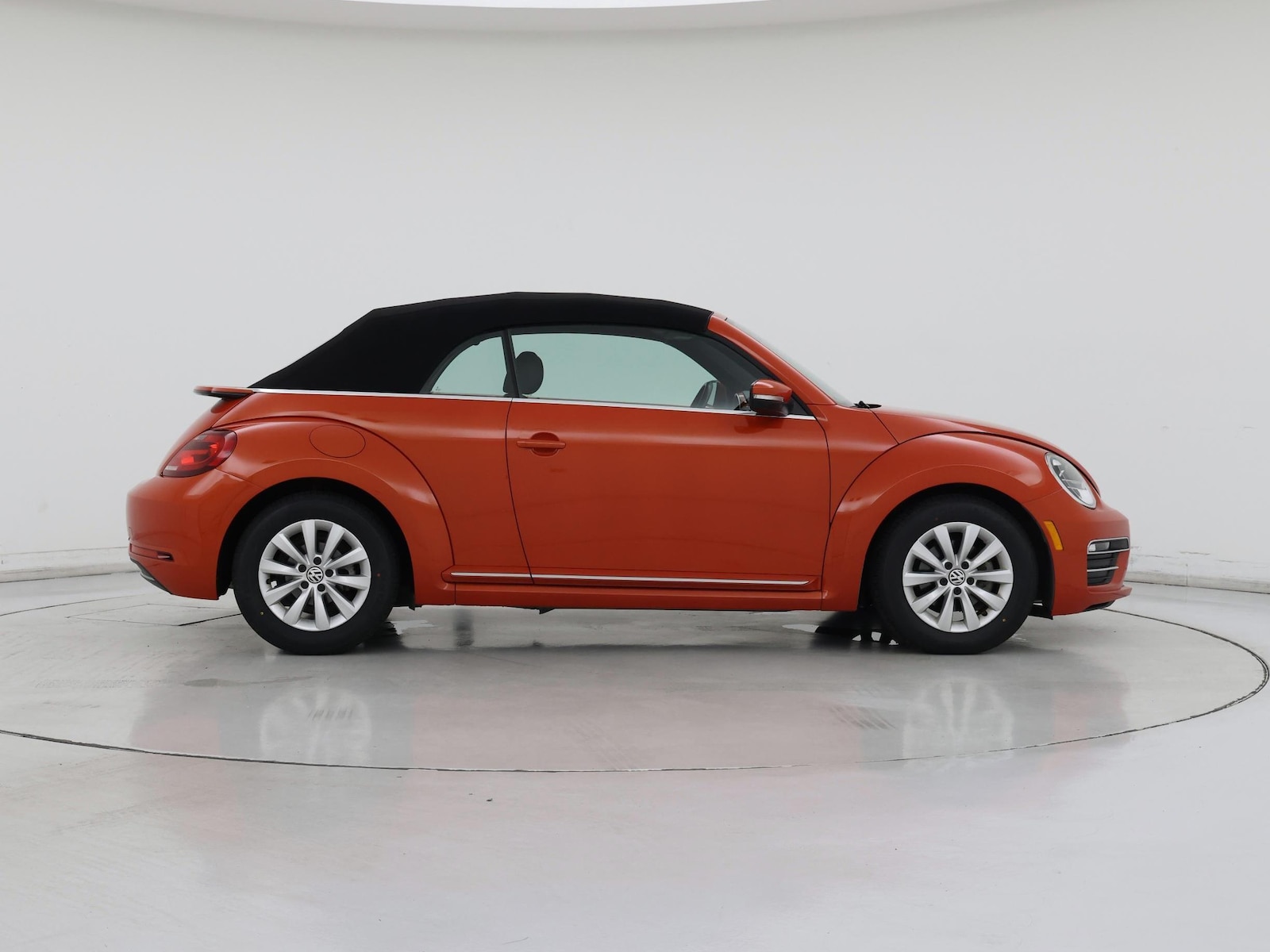 2017 Volkswagen Beetle S - Photo 8