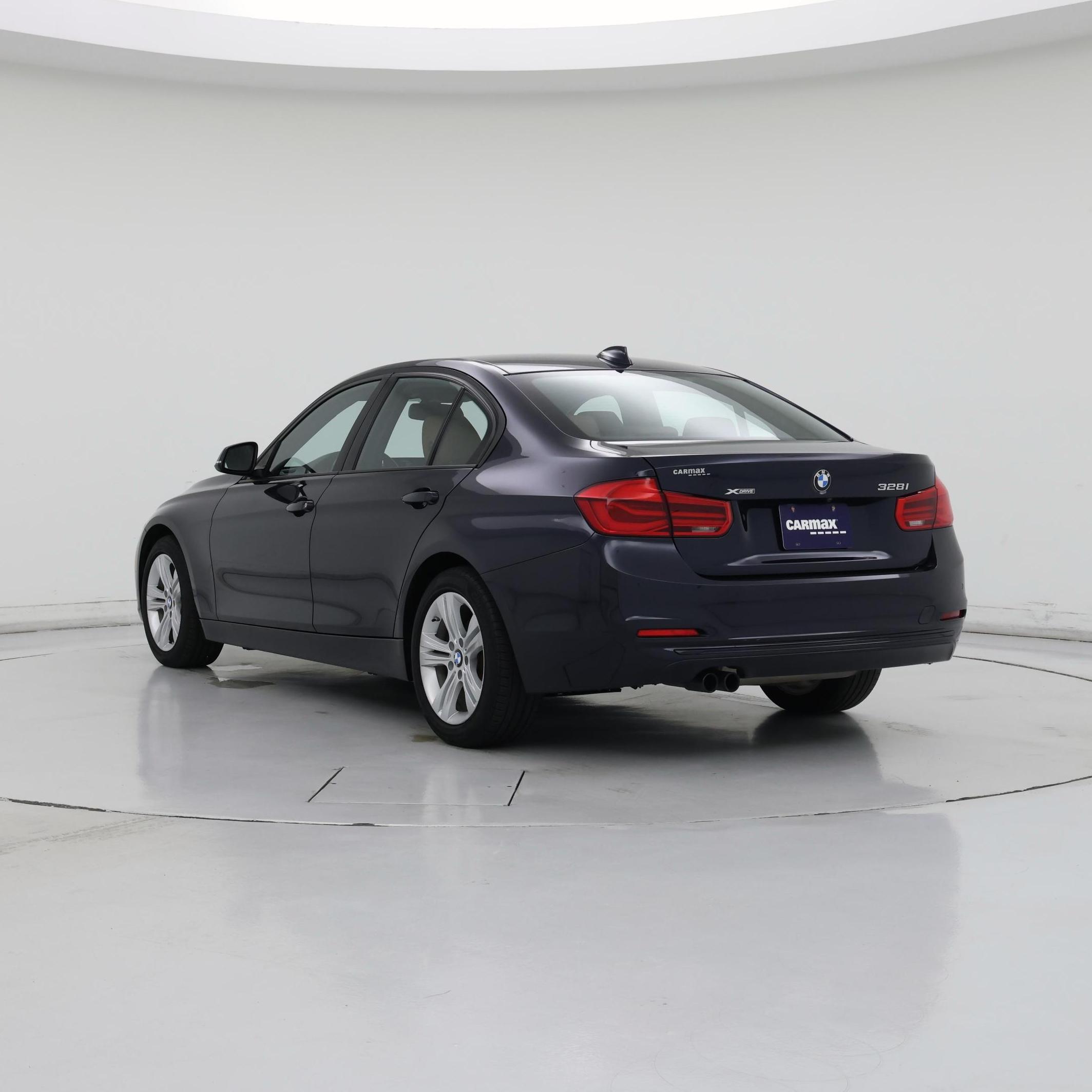 Thumbnail: 2016 BMW 3 Series - 2