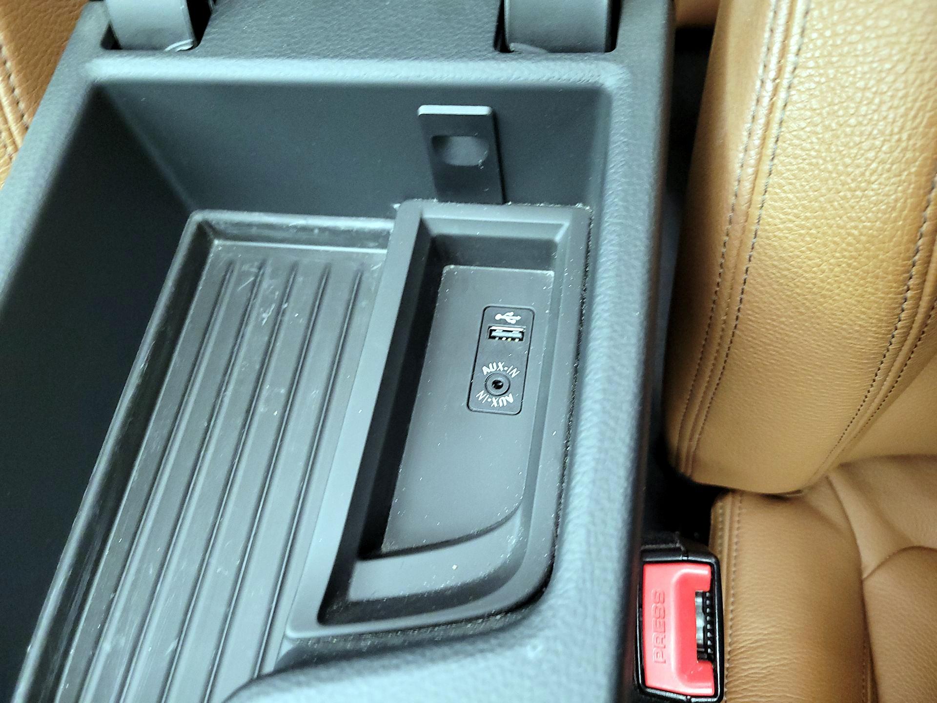 Thumbnail: 2016 BMW 3 Series - 19