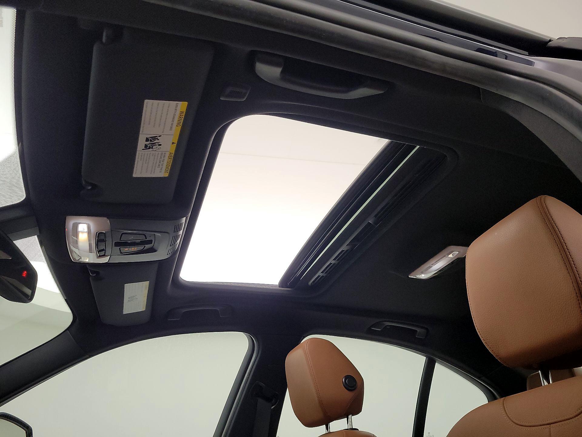 Thumbnail: 2016 BMW 3 Series - 20