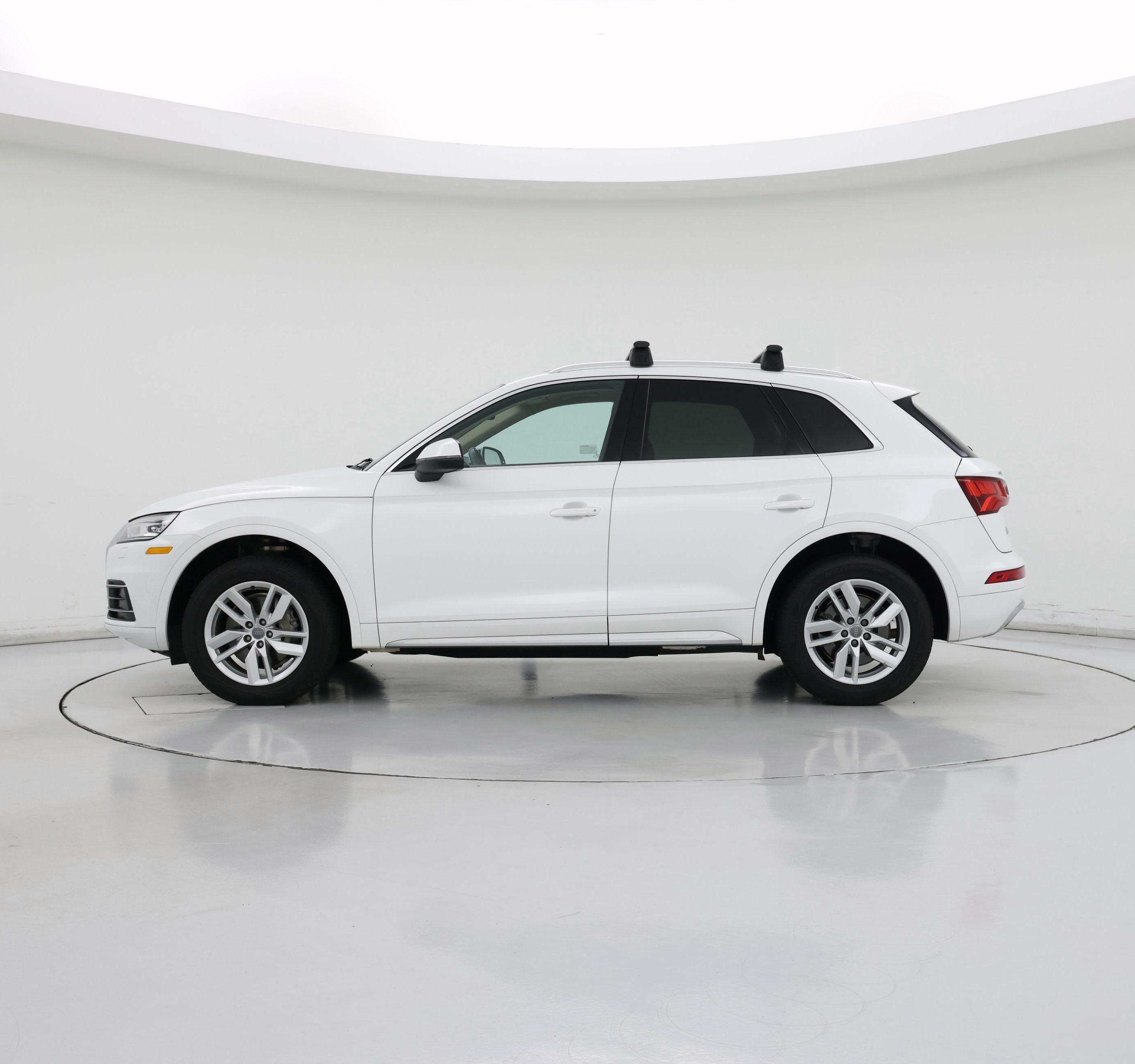 Thumbnail: 2020 Audi Q5 - 3