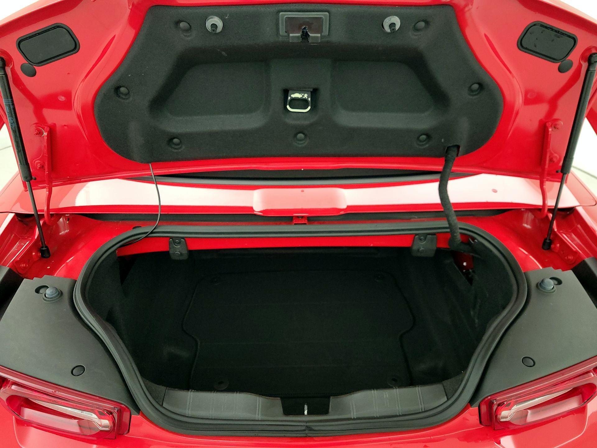 Thumbnail: 2019 Chevrolet Camaro - 19