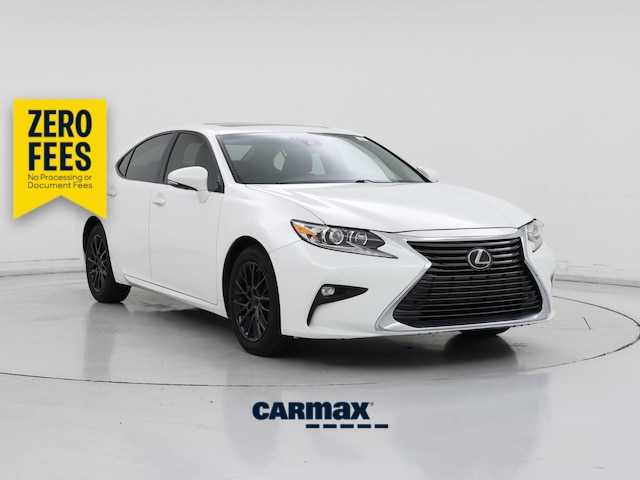 White 2018 Lexus ES Sedan Front-Wheel Drive Automatic