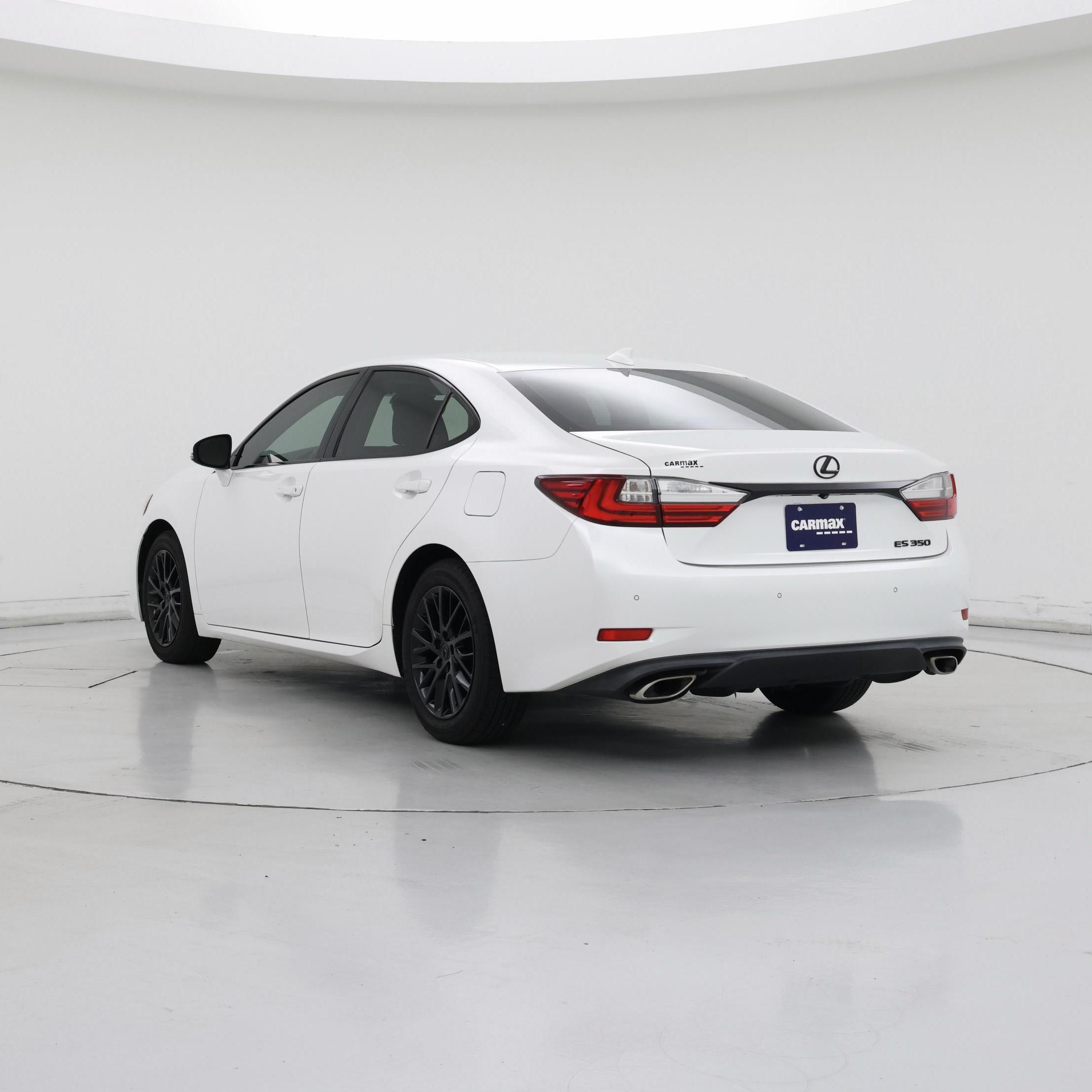 Thumbnail: 2018 Lexus ES - 2