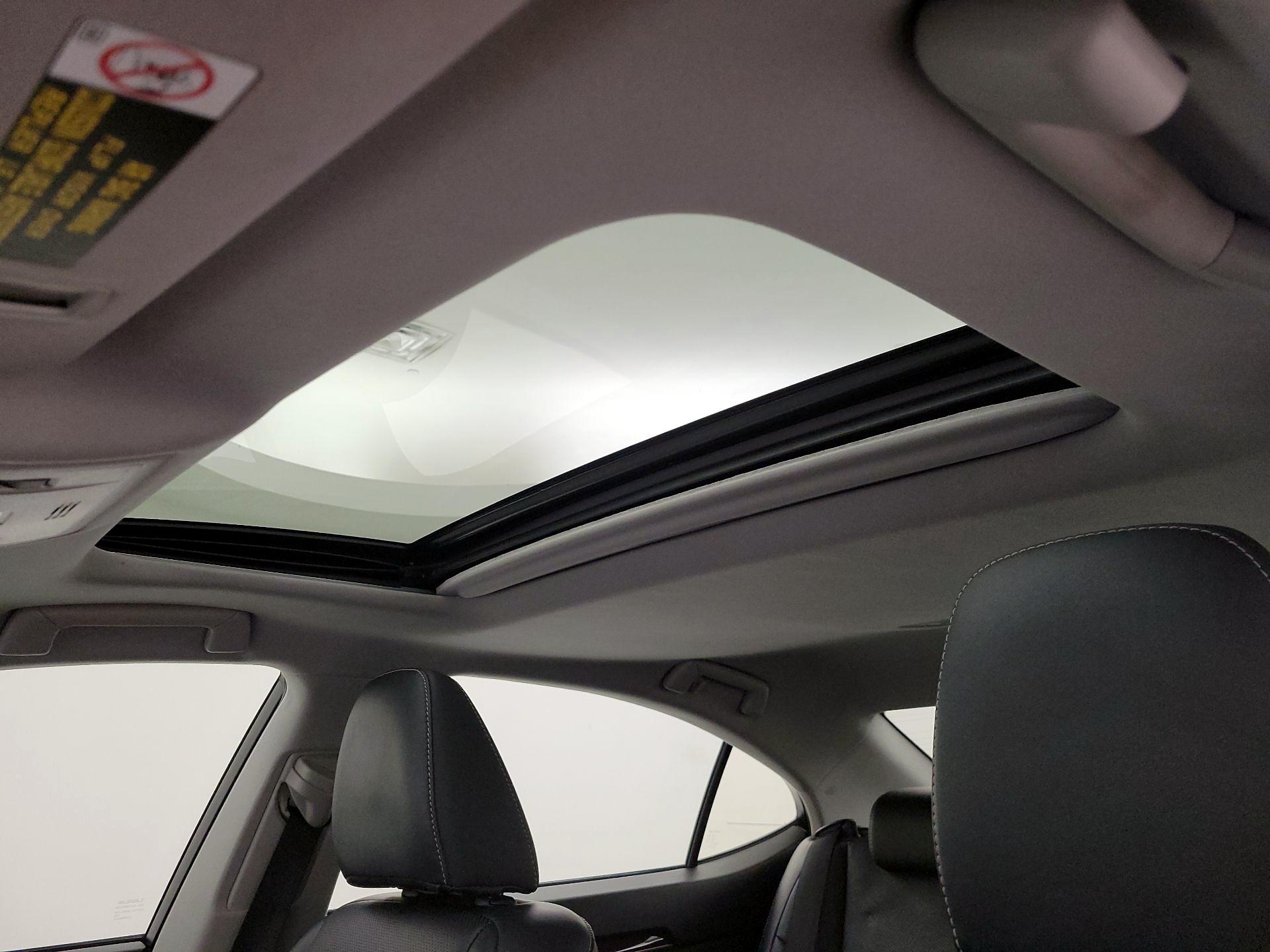 Thumbnail: 2018 Lexus ES - 20