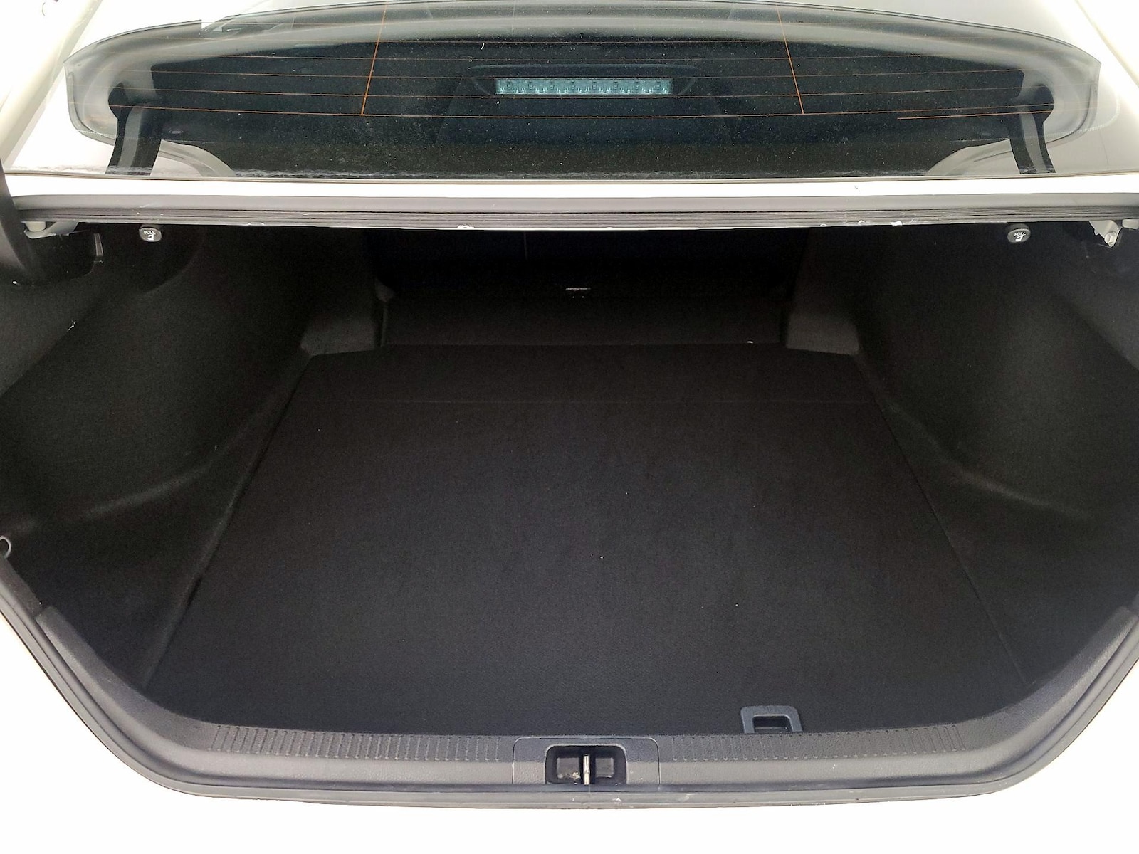 2021 Toyota Camry SE - Photo 21