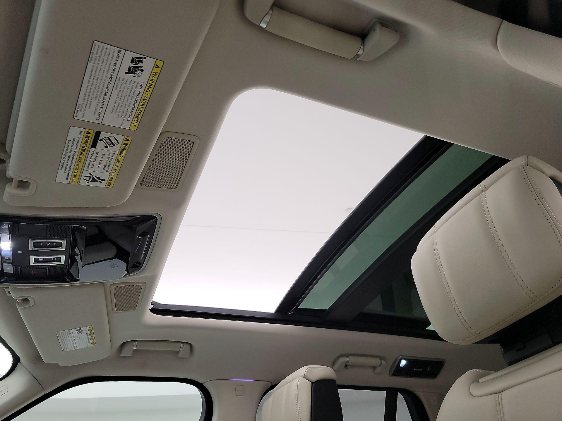 Thumbnail: 2022 Land Rover Range Rover - 20