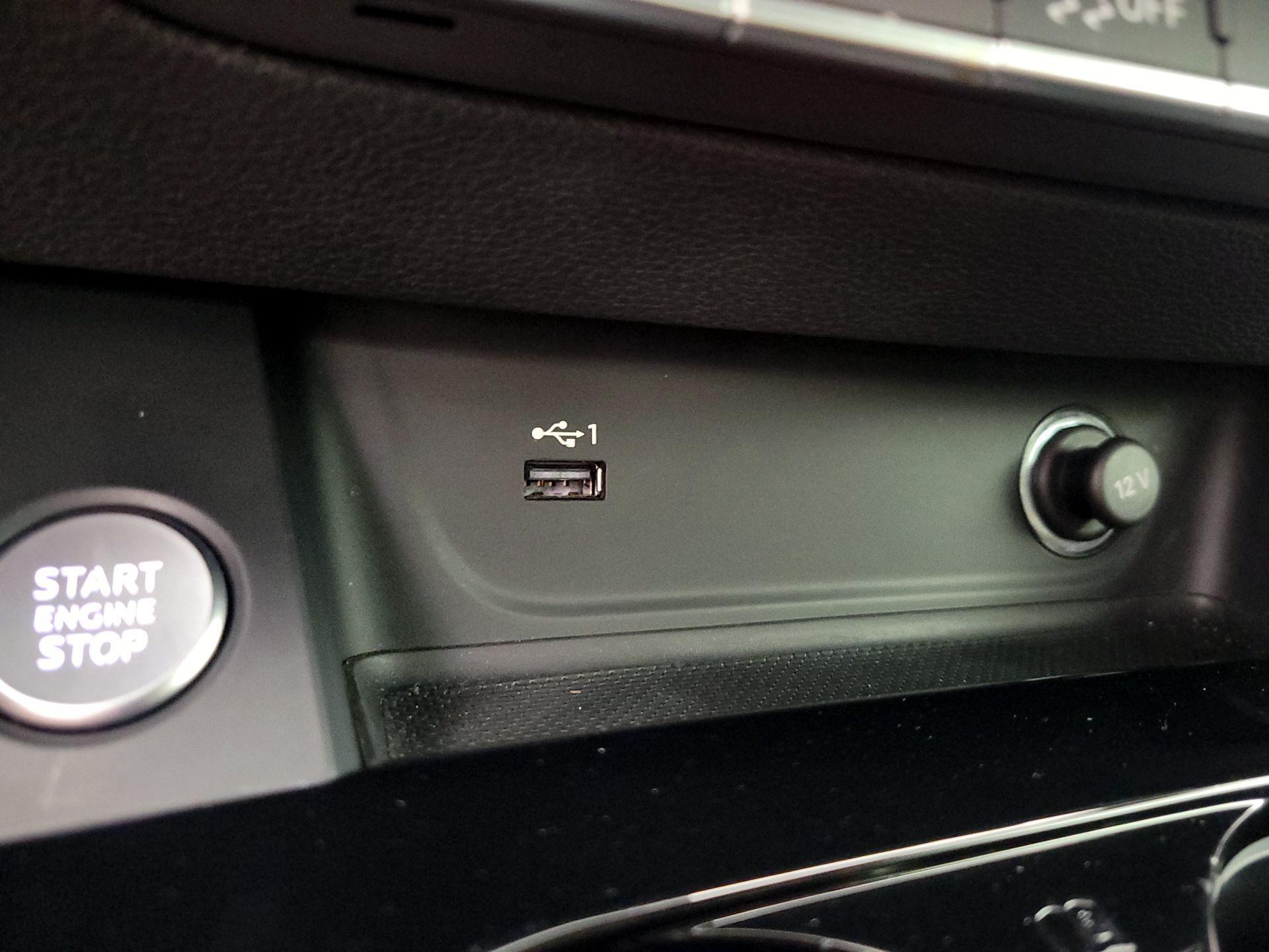 Thumbnail: 2023 Audi A4 - 18