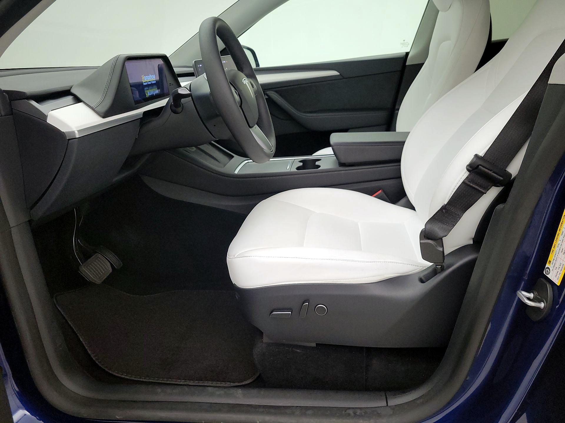 Thumbnail: 2023 Tesla Model Y - 11