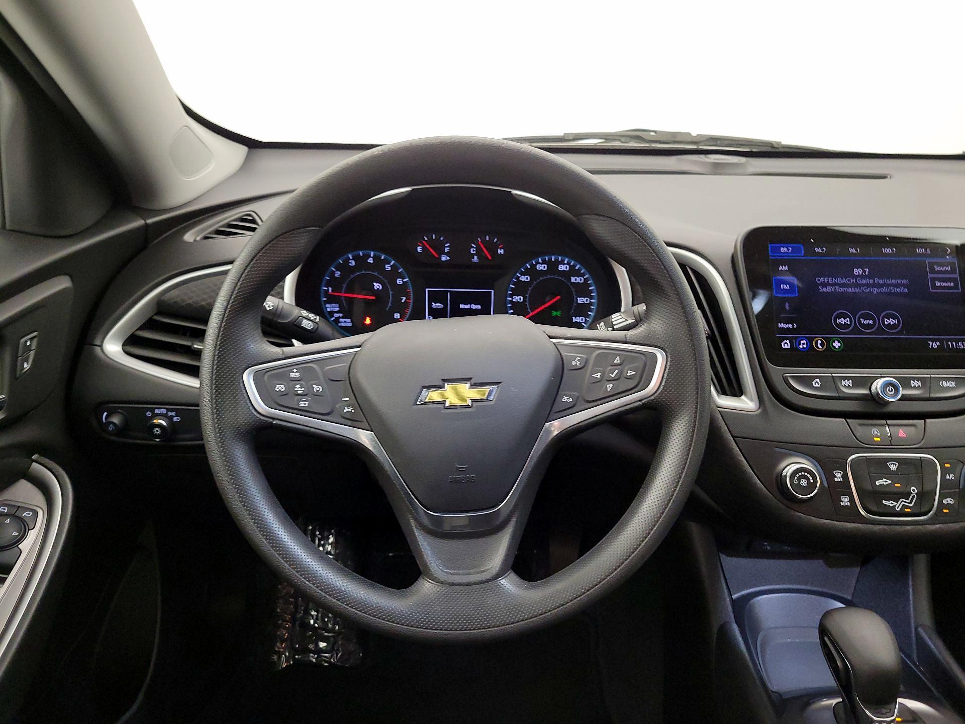 Thumbnail: 2023 Chevrolet Malibu - 10