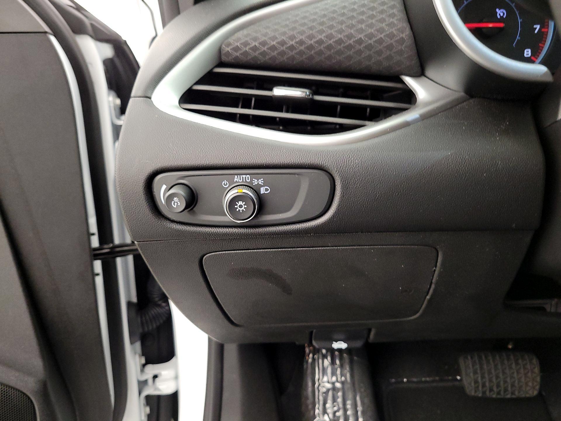 Thumbnail: 2023 Chevrolet Malibu - 13