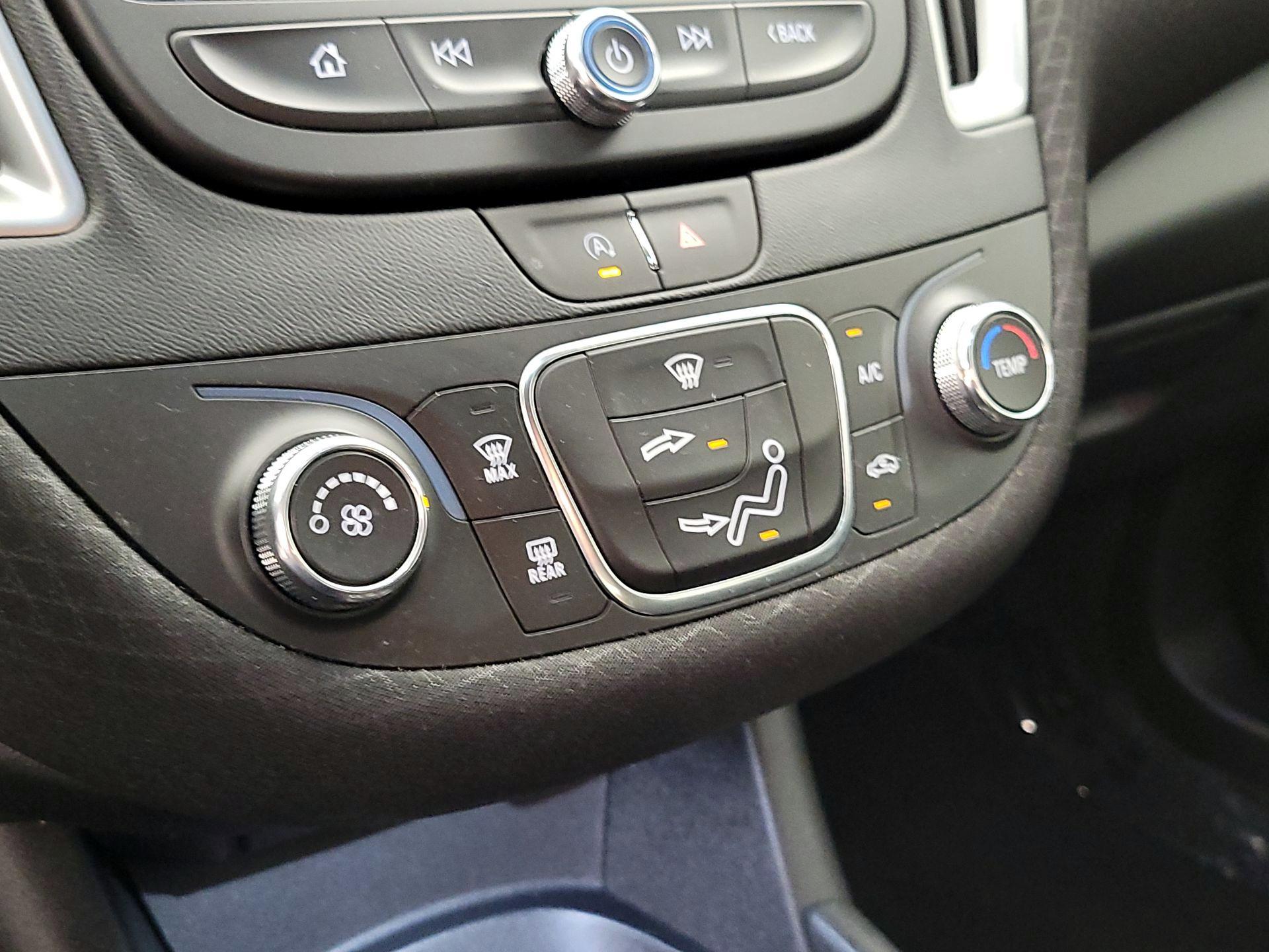 Thumbnail: 2023 Chevrolet Malibu - 16