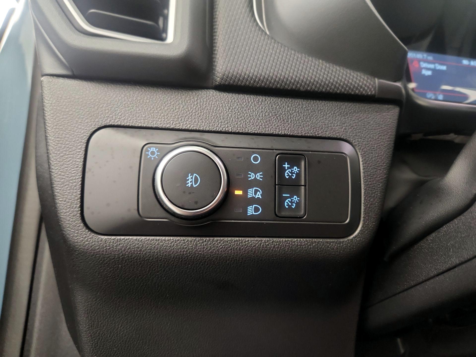 Thumbnail: 2022 Ford Bronco Sport - 13