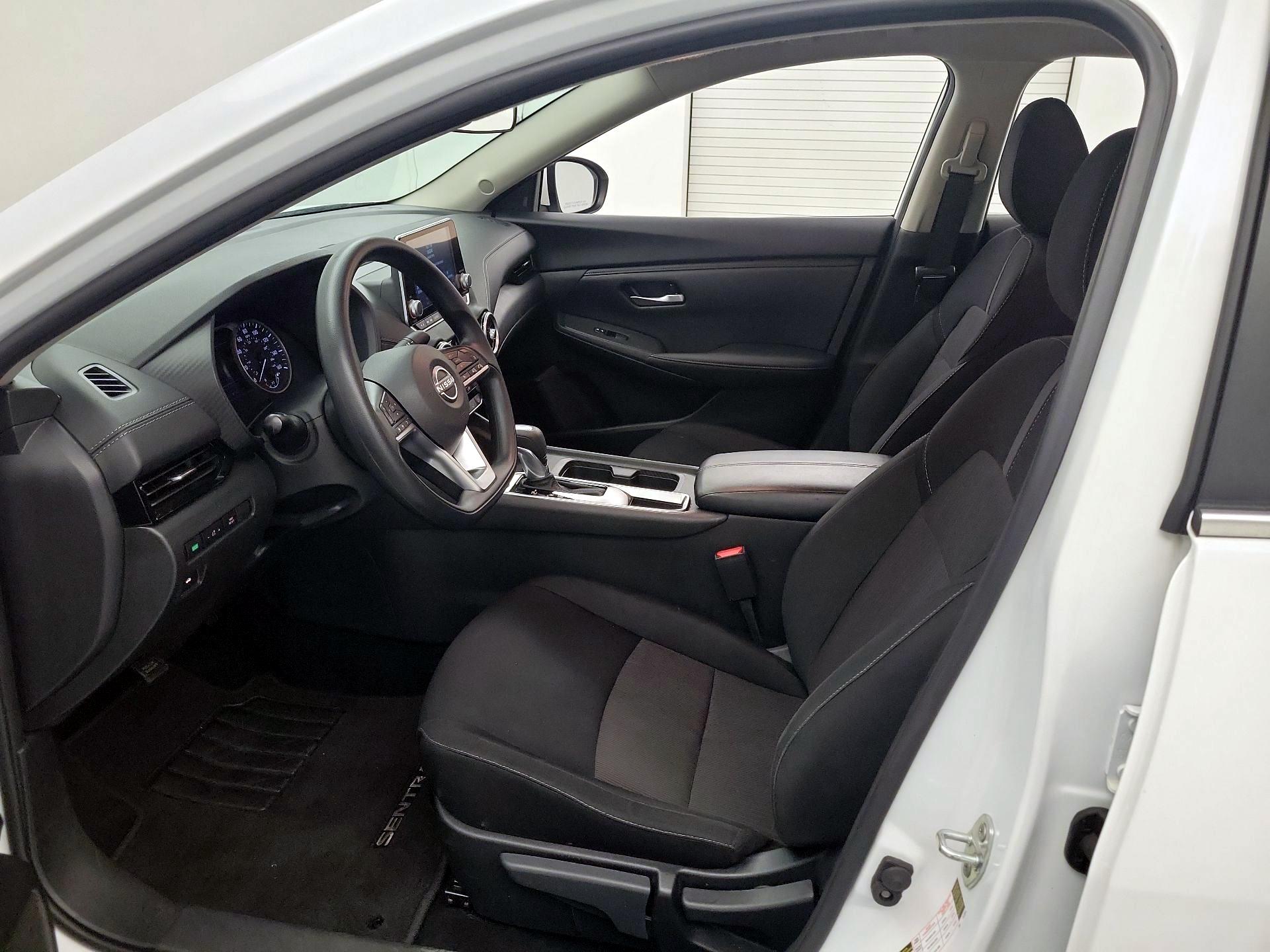 Thumbnail: 2025 Nissan Sentra - 11