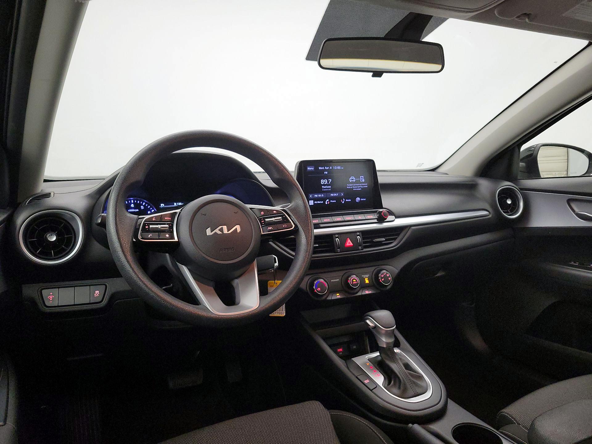 Thumbnail: 2024 Kia Forte - 9