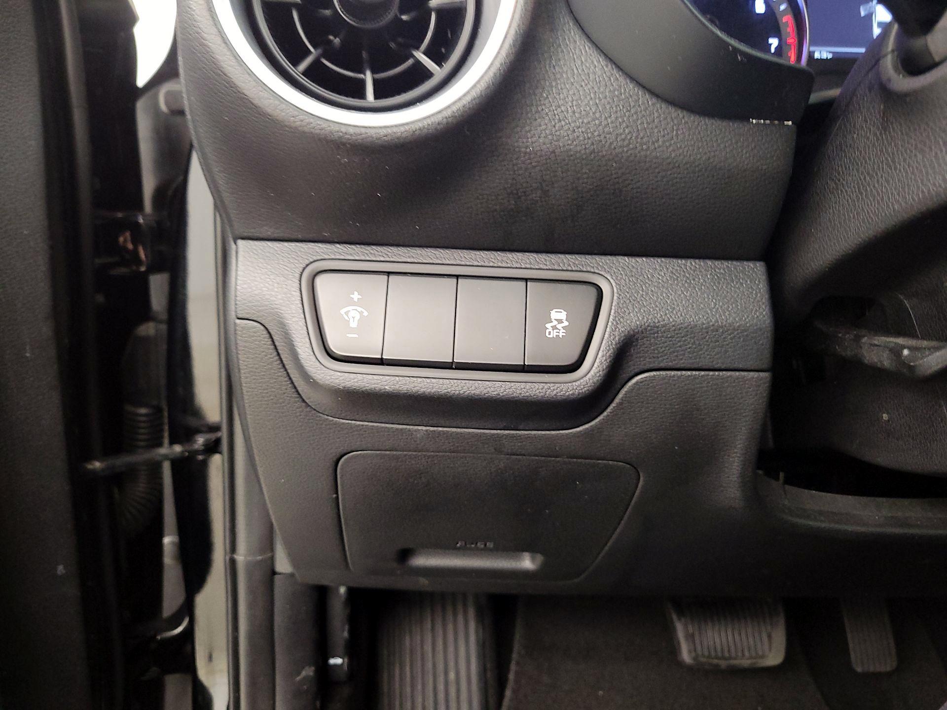 Thumbnail: 2024 Kia Forte - 13