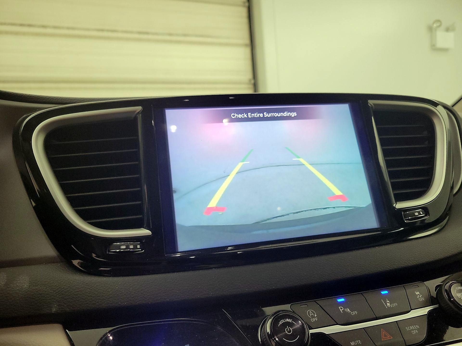 Thumbnail: 2023 Chrysler Pacifica - 14
