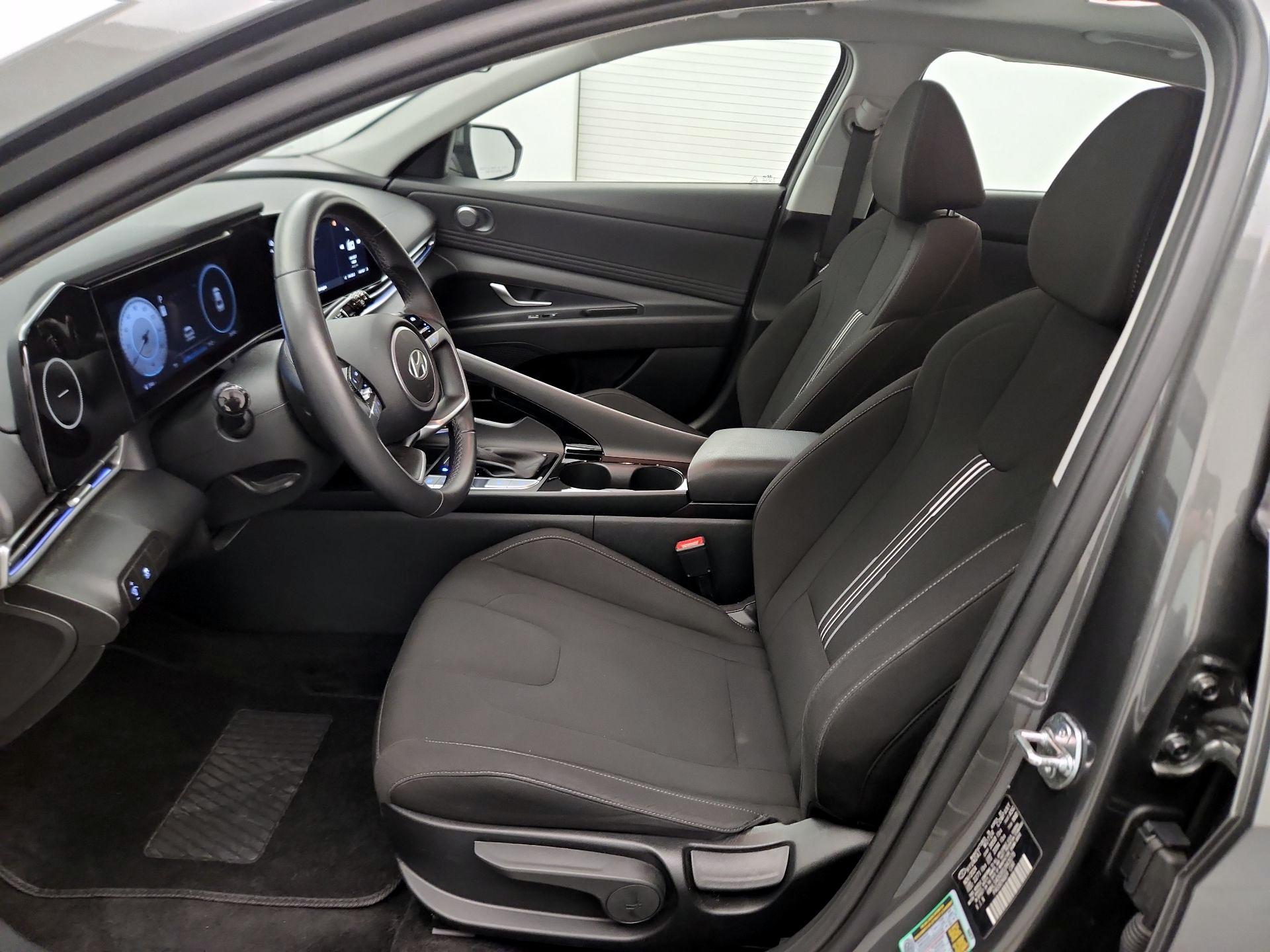Thumbnail: 2025 Hyundai Elantra - 11
