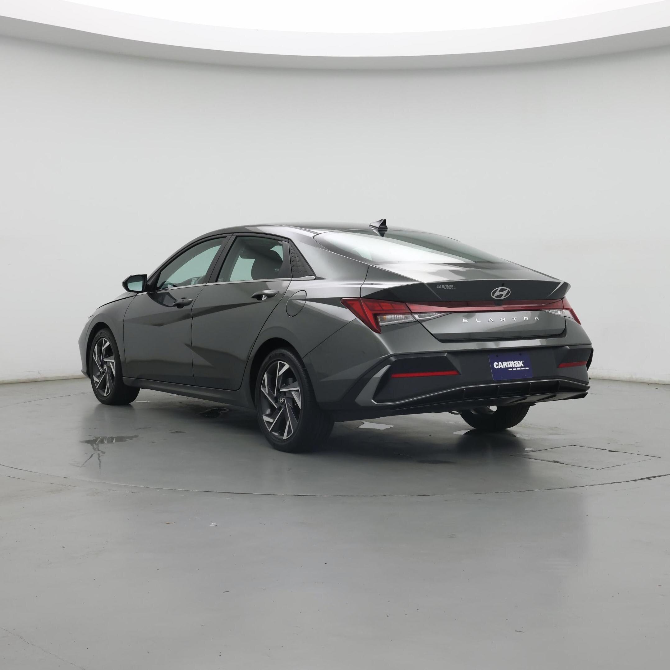 Thumbnail: 2025 Hyundai Elantra - 2
