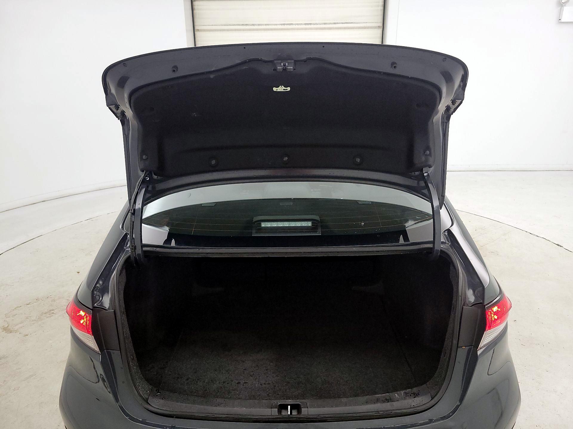 Thumbnail: 2025 Toyota Corolla - 20