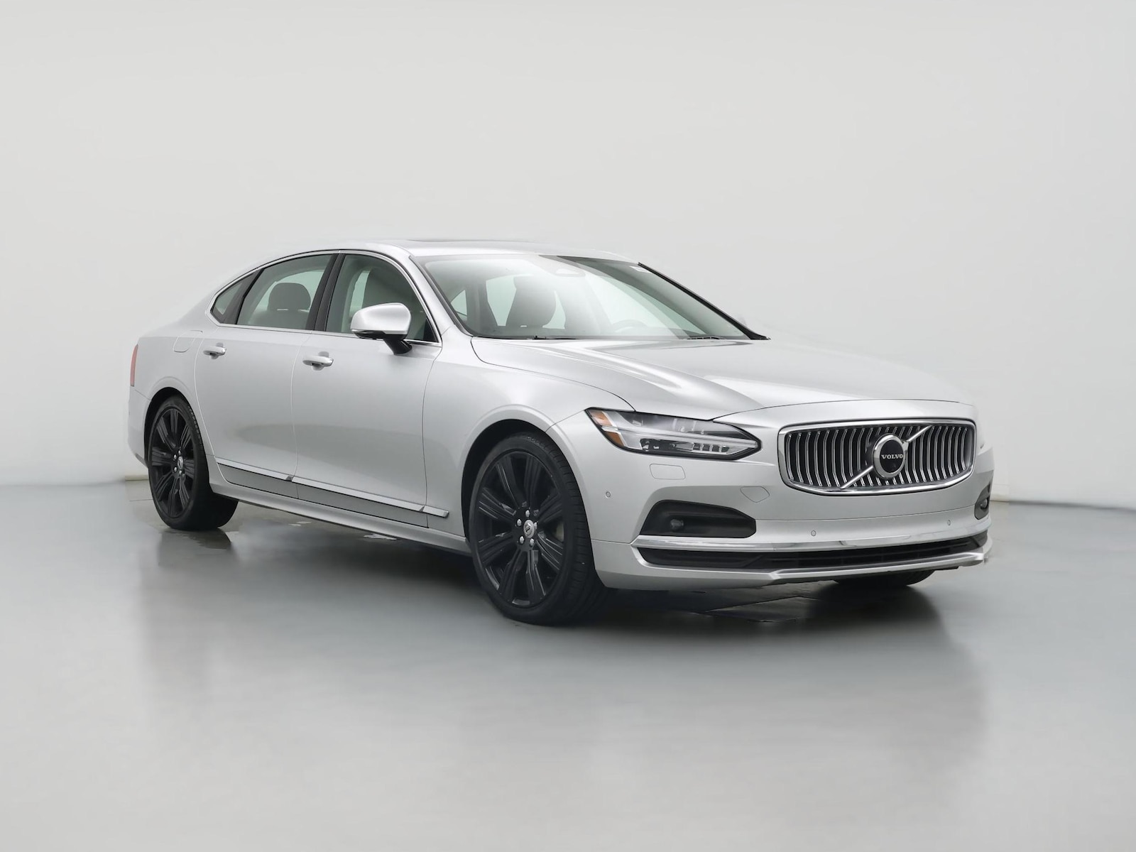 2022 Volvo S90