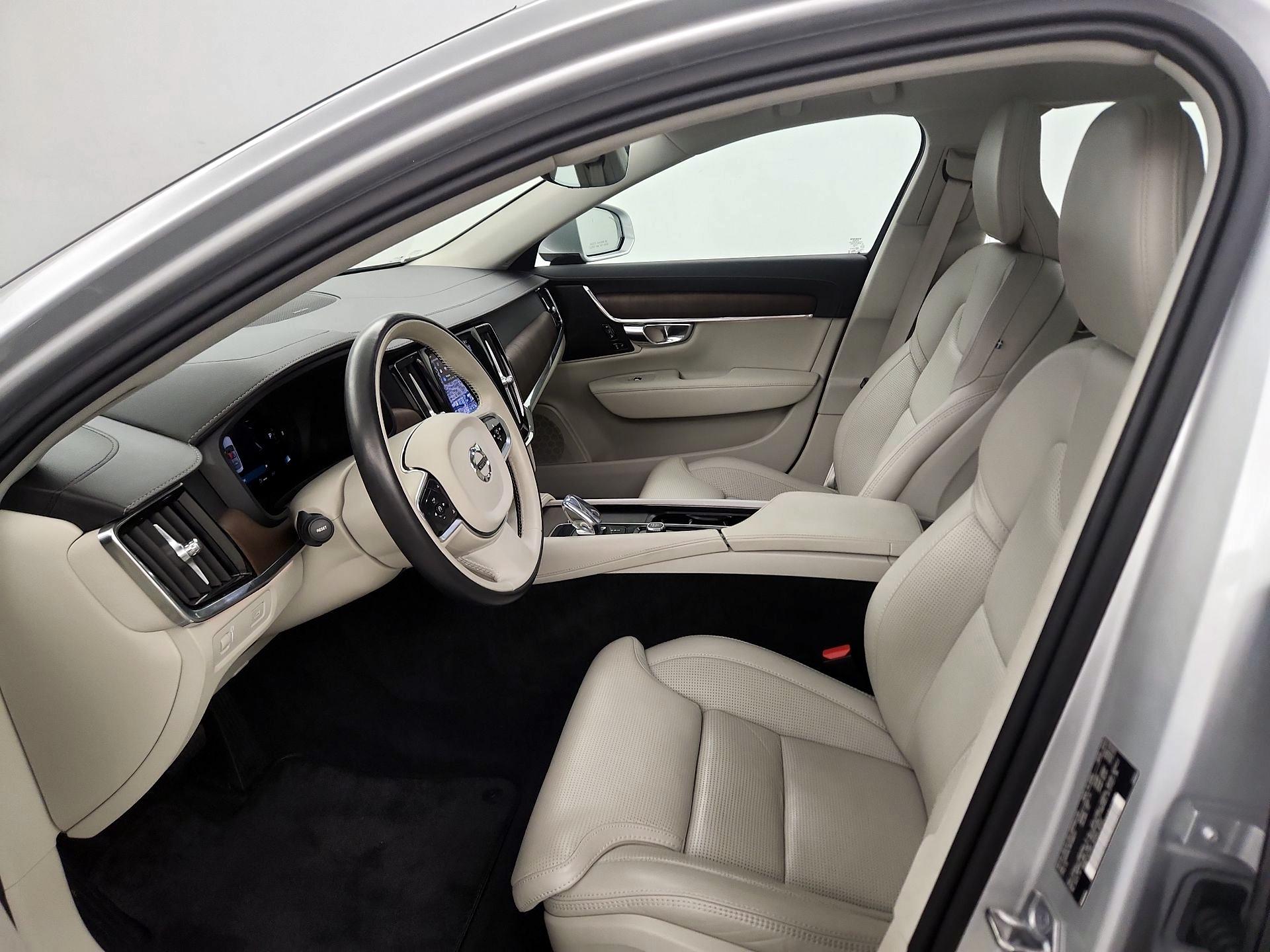 Thumbnail: 2022 Volvo S90 - 11