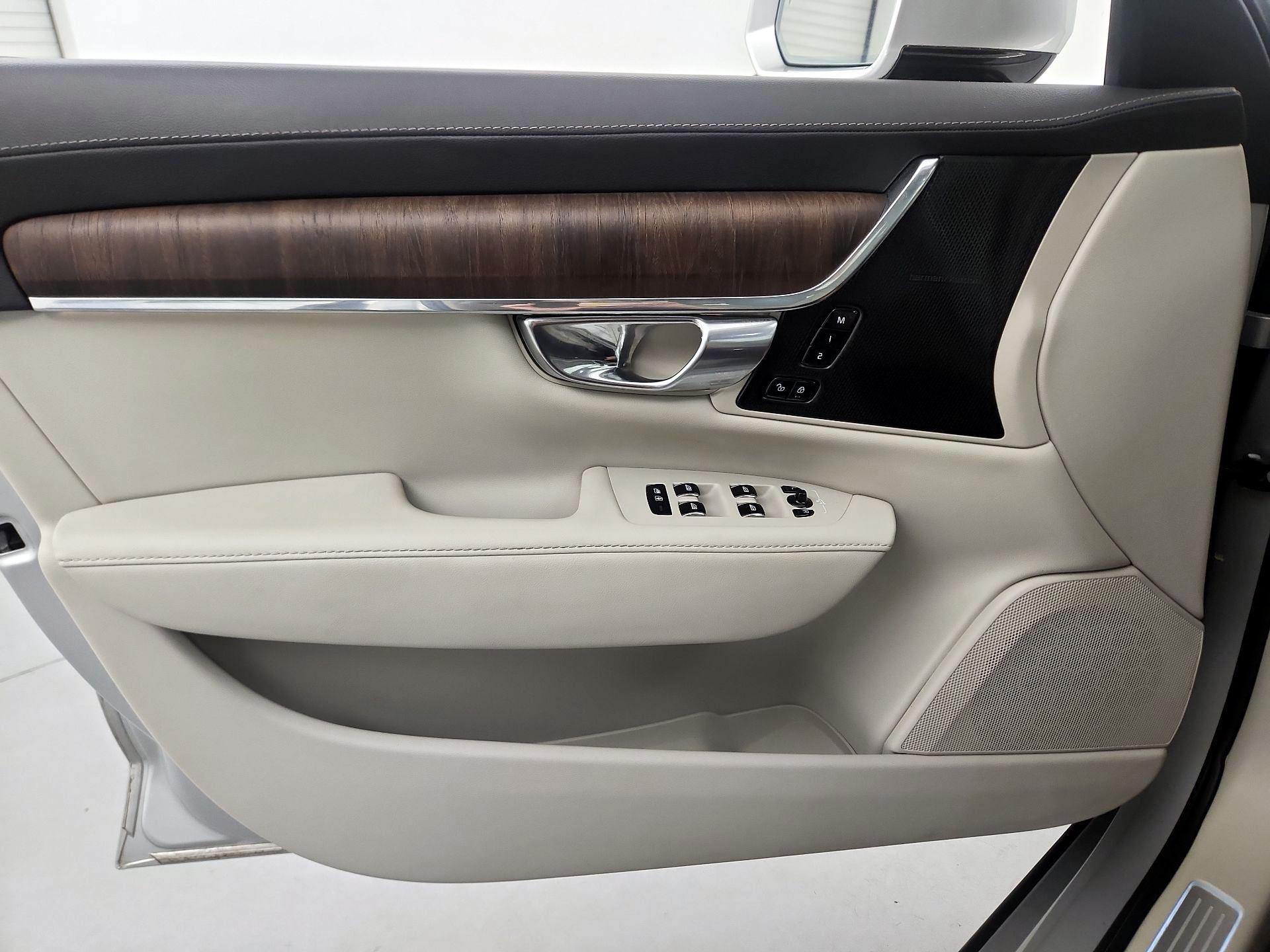 Thumbnail: 2022 Volvo S90 - 12