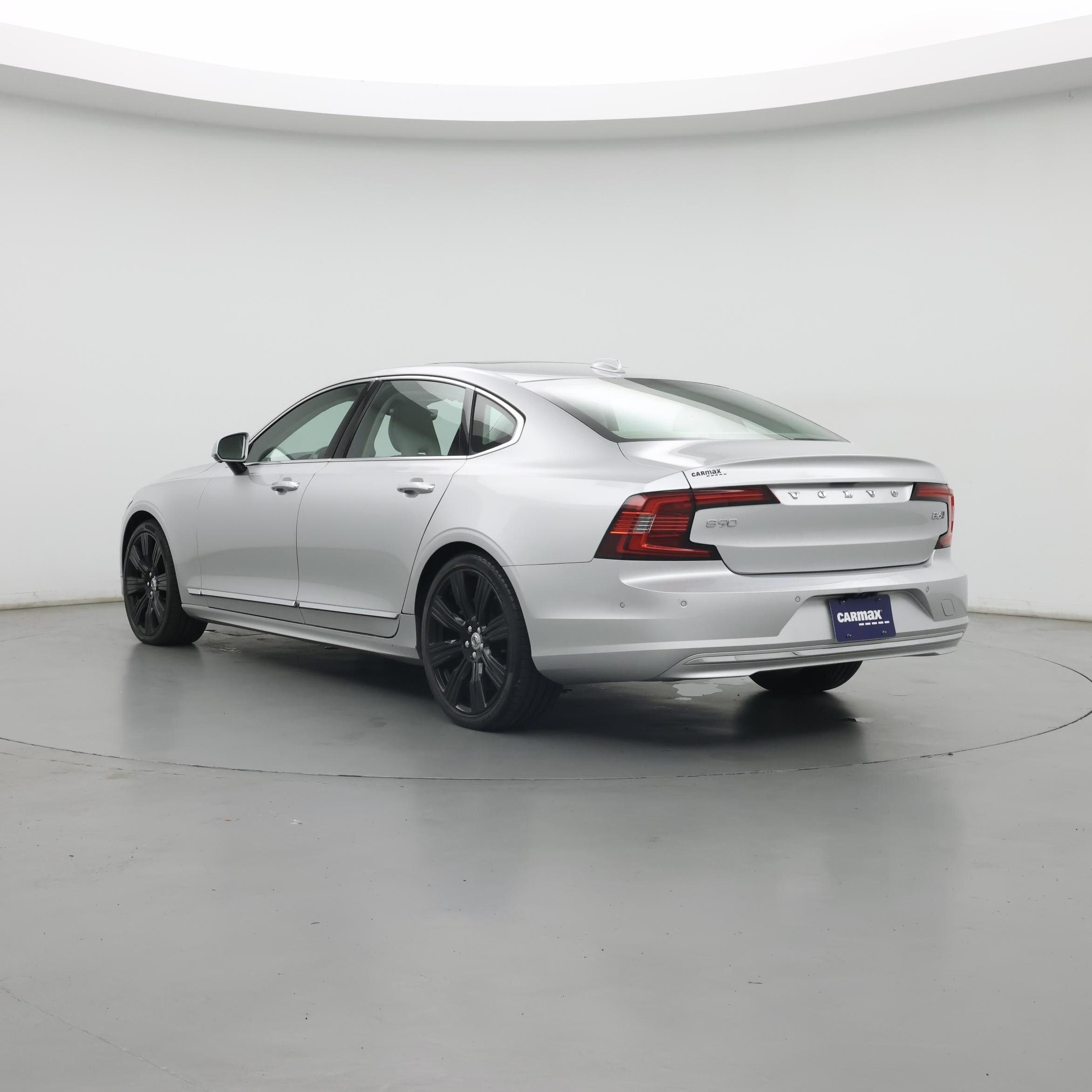 Thumbnail: 2022 Volvo S90 - 2
