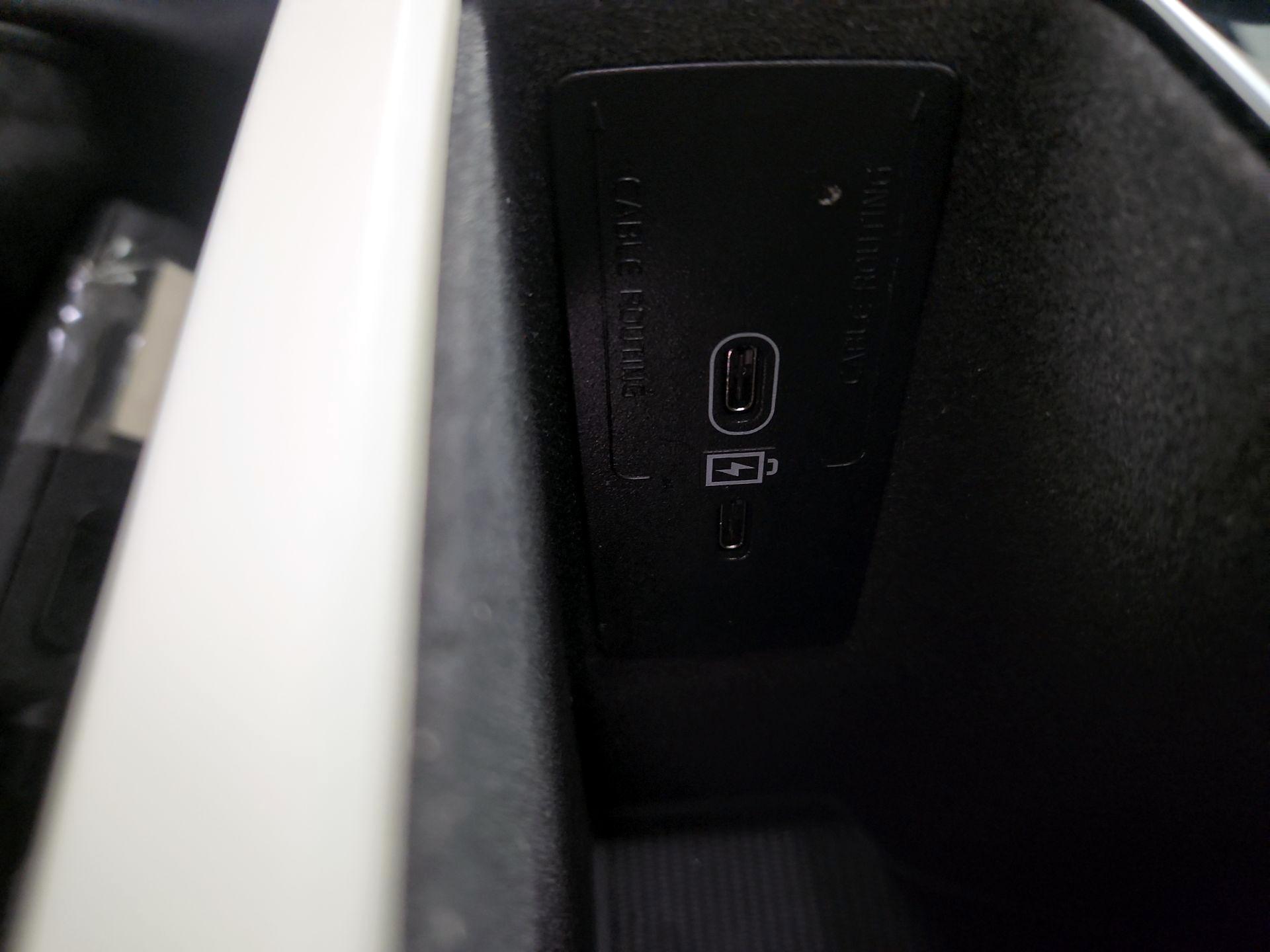 Thumbnail: 2022 Volvo S90 - 19