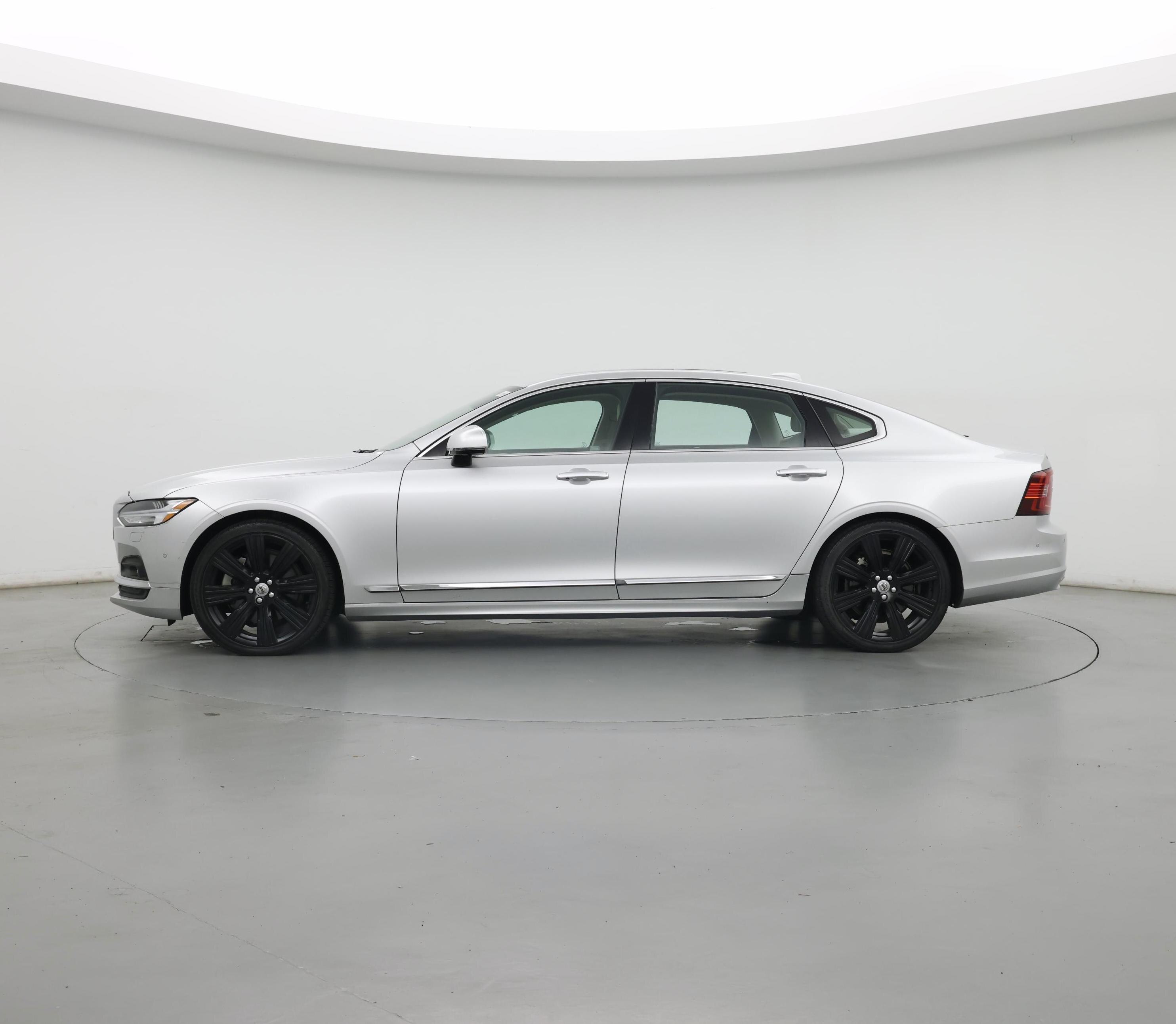 Thumbnail: 2022 Volvo S90 - 3