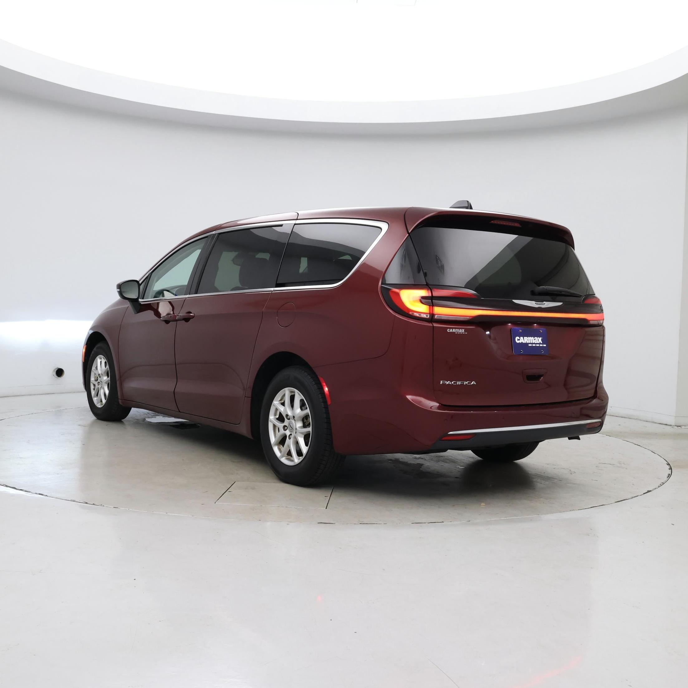 Thumbnail: 2023 Chrysler Pacifica - 2