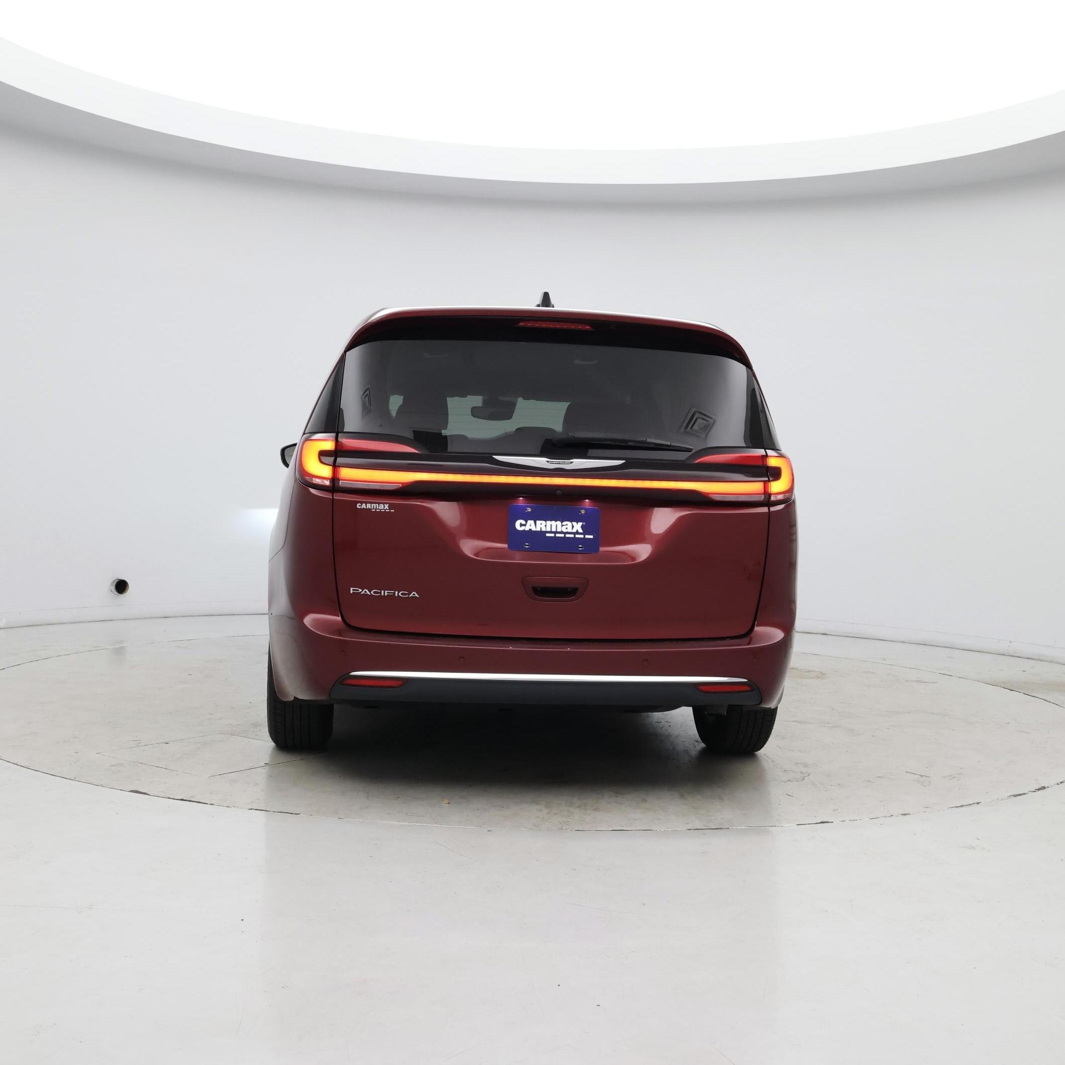 Thumbnail: 2023 Chrysler Pacifica - 6