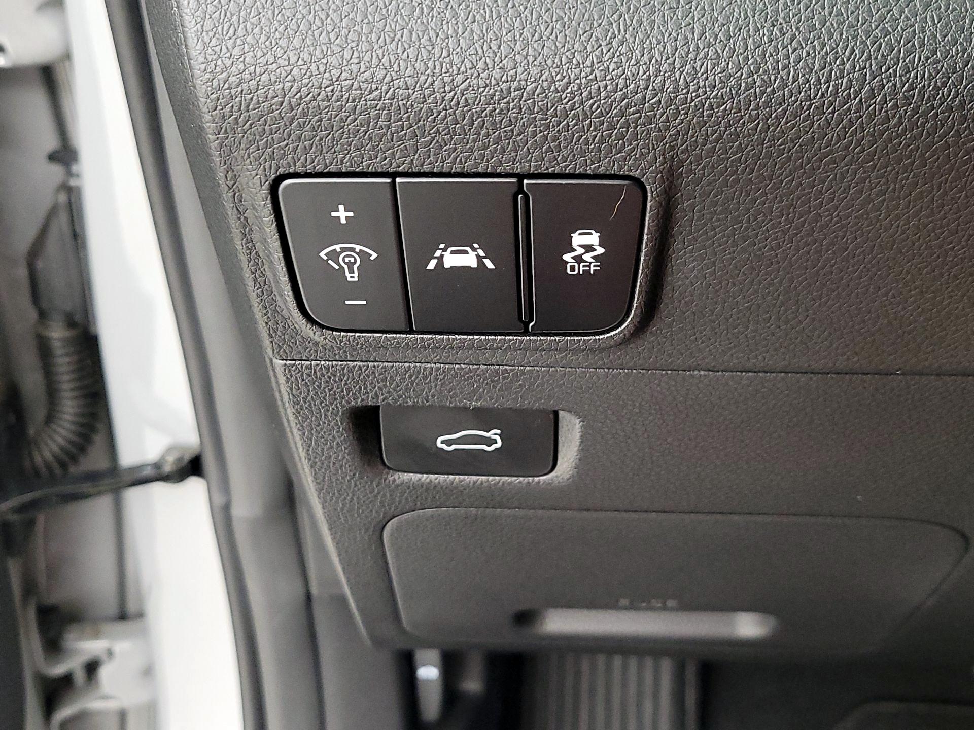 Thumbnail: 2024 Kia K5 - 13