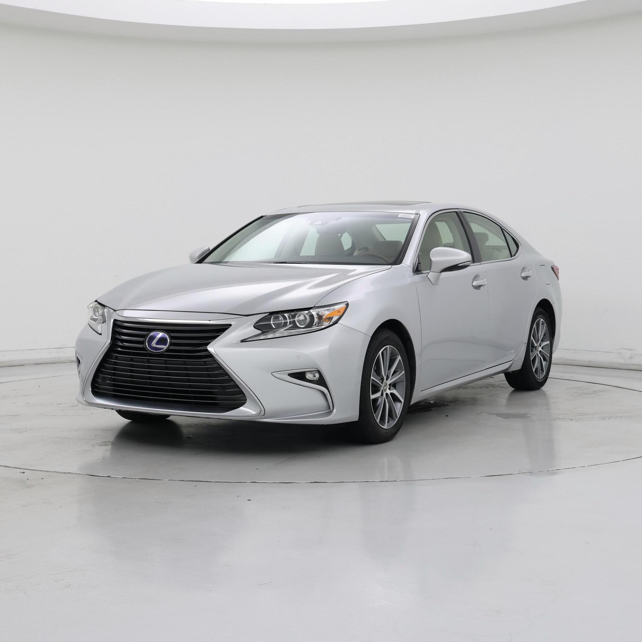 Thumbnail: 2017 Lexus ES - 4