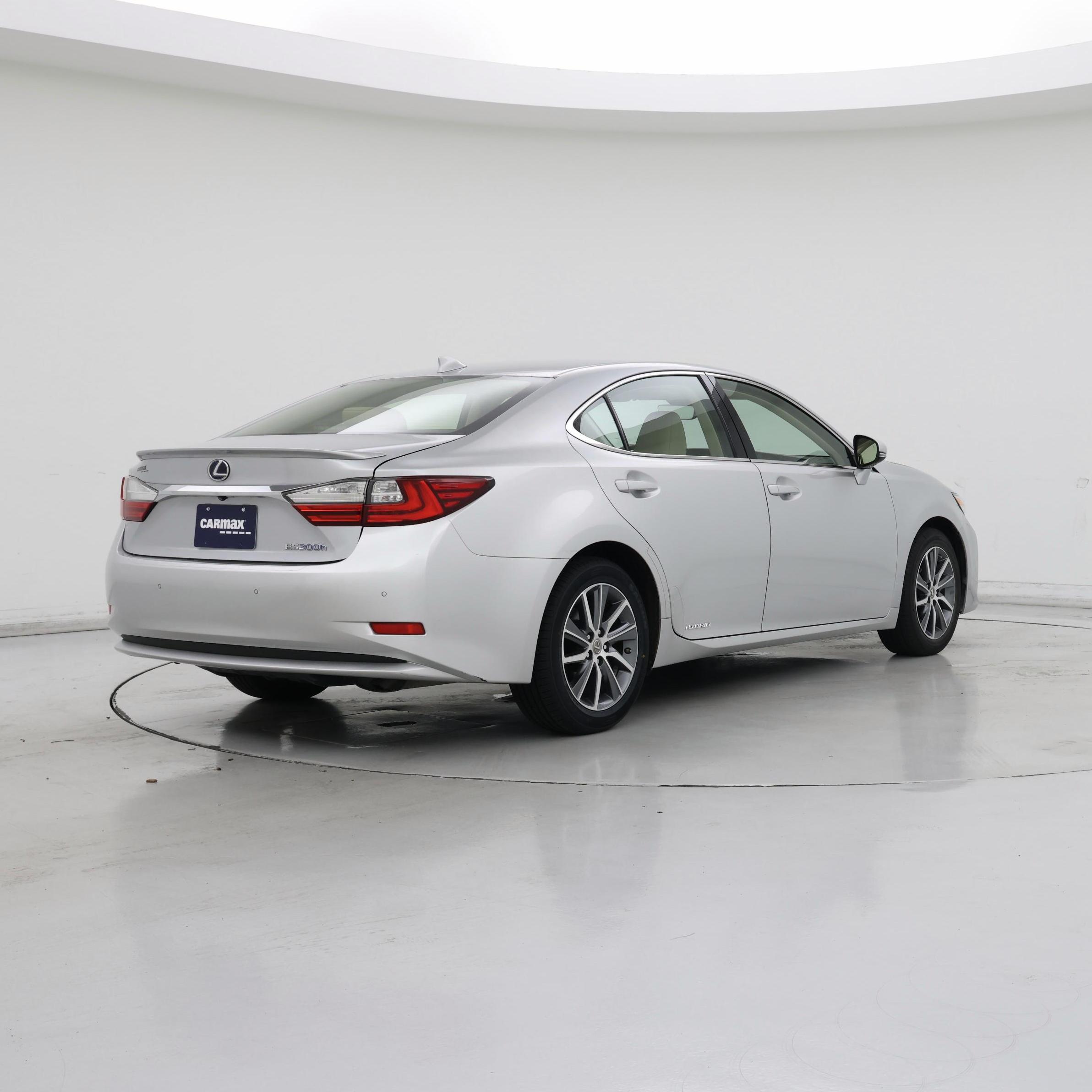 Thumbnail: 2017 Lexus ES - 8