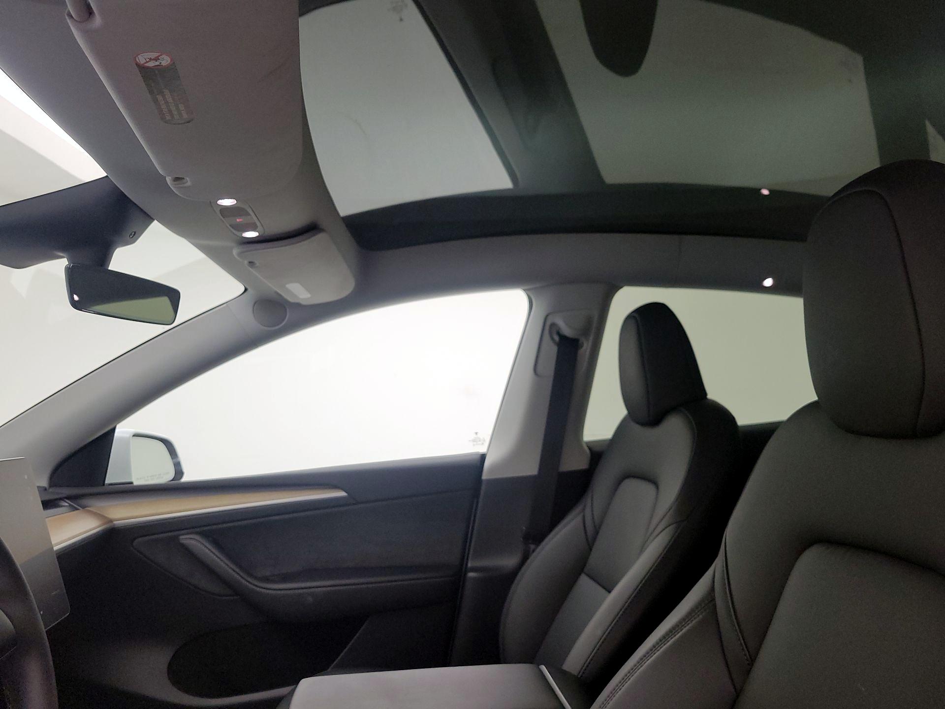 Thumbnail: 2023 Tesla Model Y - 19