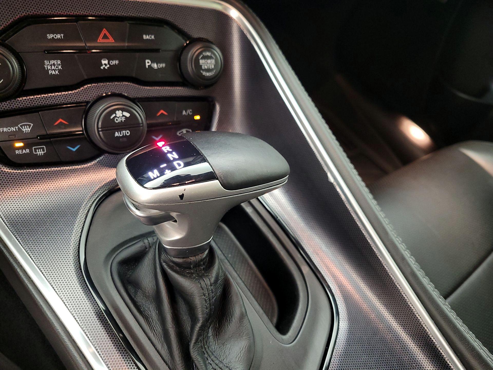 Thumbnail: 2015 Dodge Challenger - 17