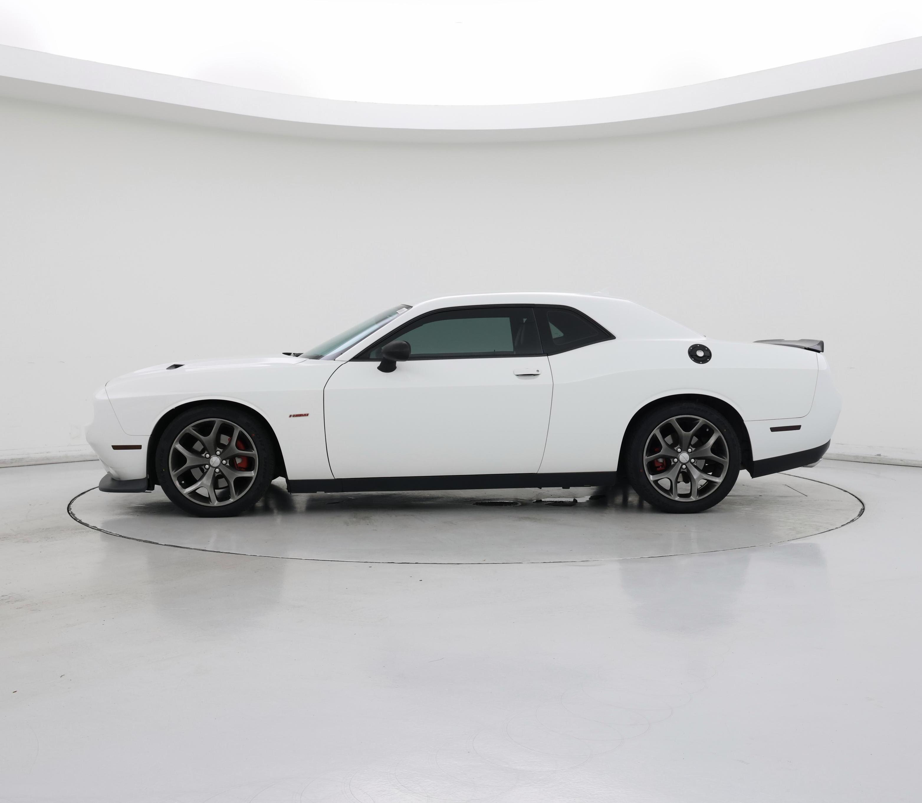 Thumbnail: 2015 Dodge Challenger - 3