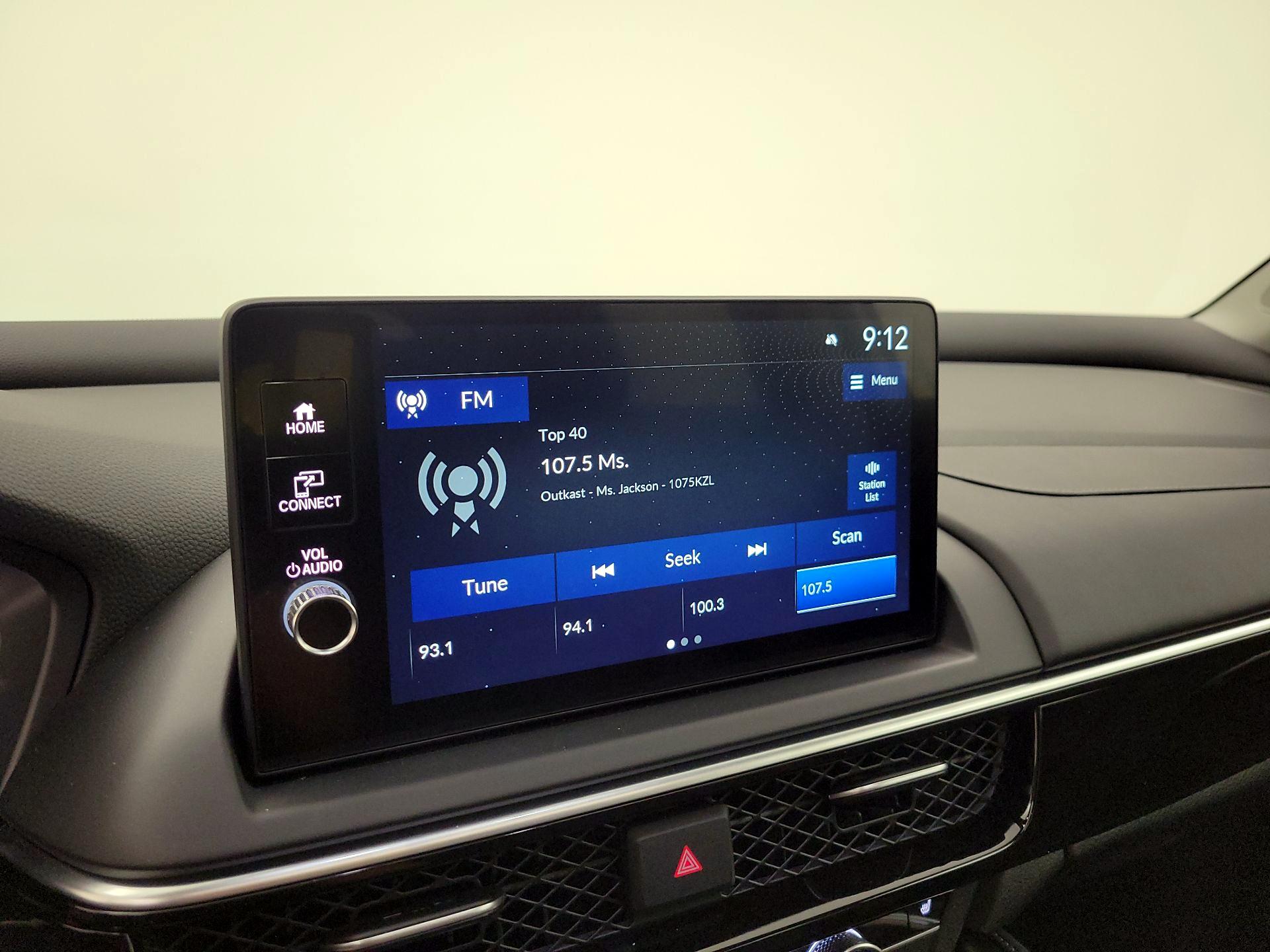 Thumbnail: 2025 Acura ADX - 15