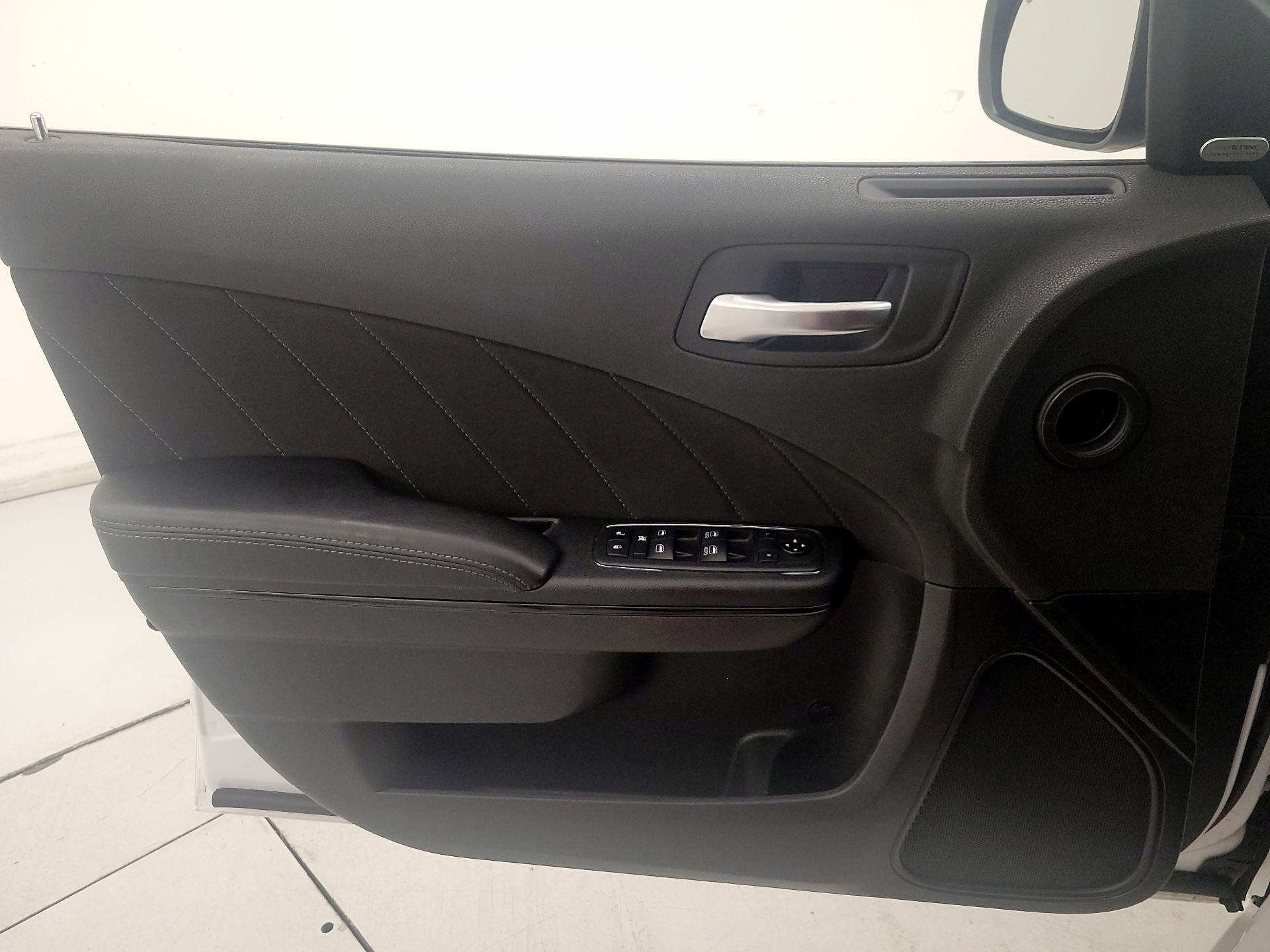 Thumbnail: 2020 Dodge Charger - 12