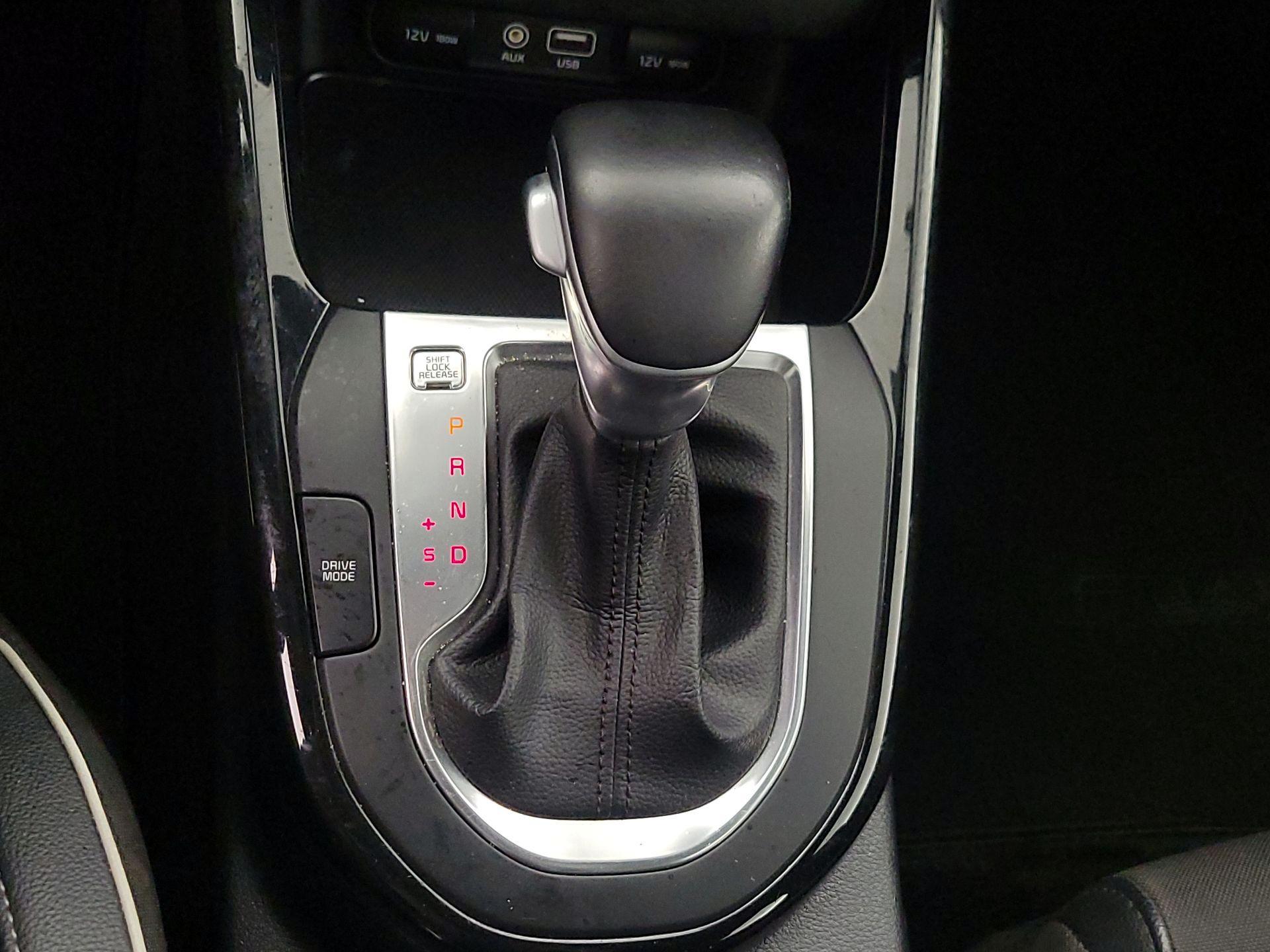 Thumbnail: 2020 Kia Forte - 17