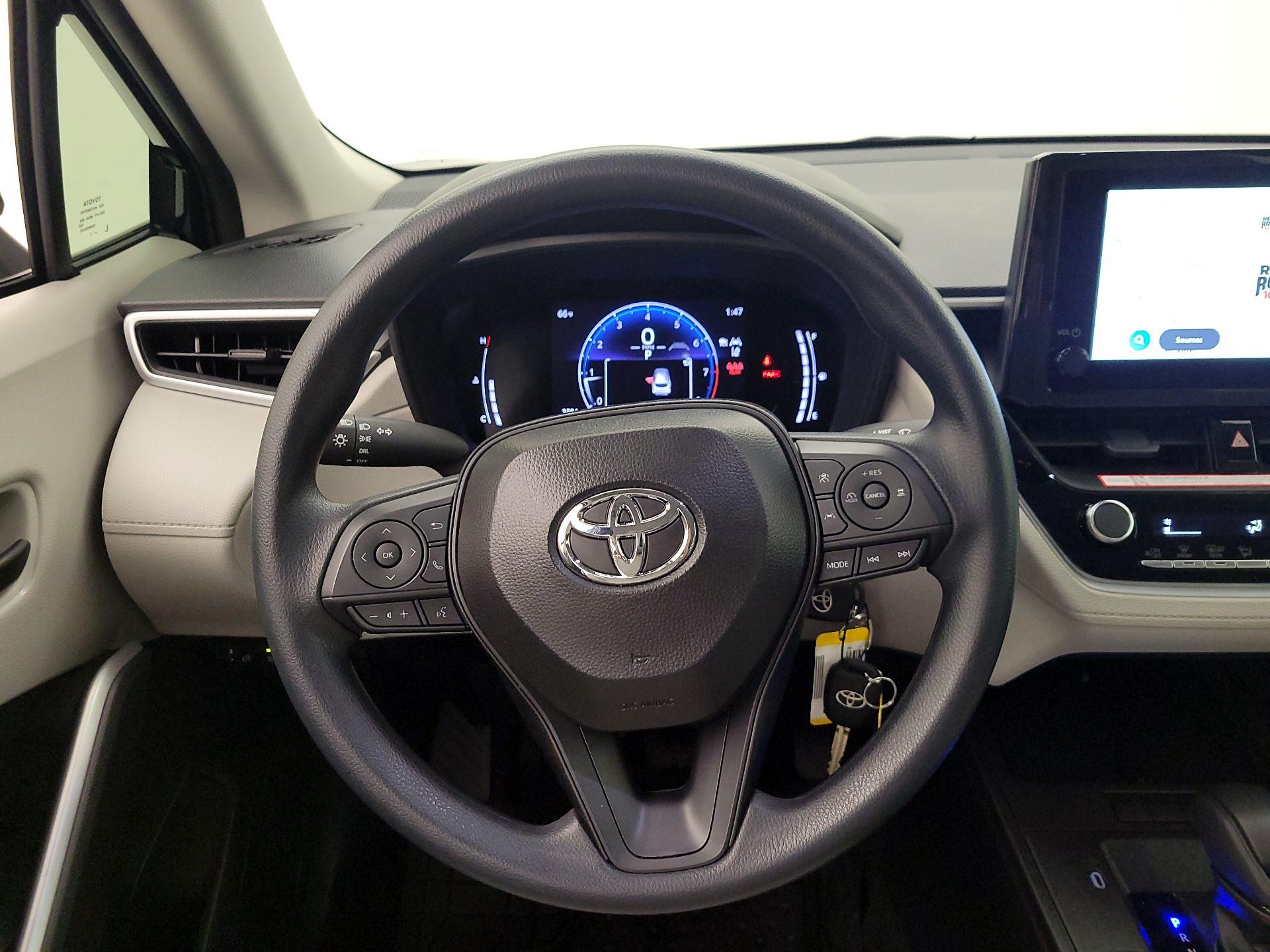 Thumbnail: 2026 Toyota Corolla Cross - 10