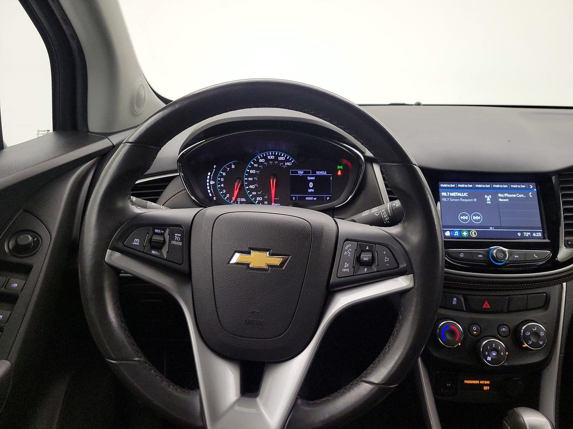 Thumbnail: 2018 Chevrolet Trax - 10