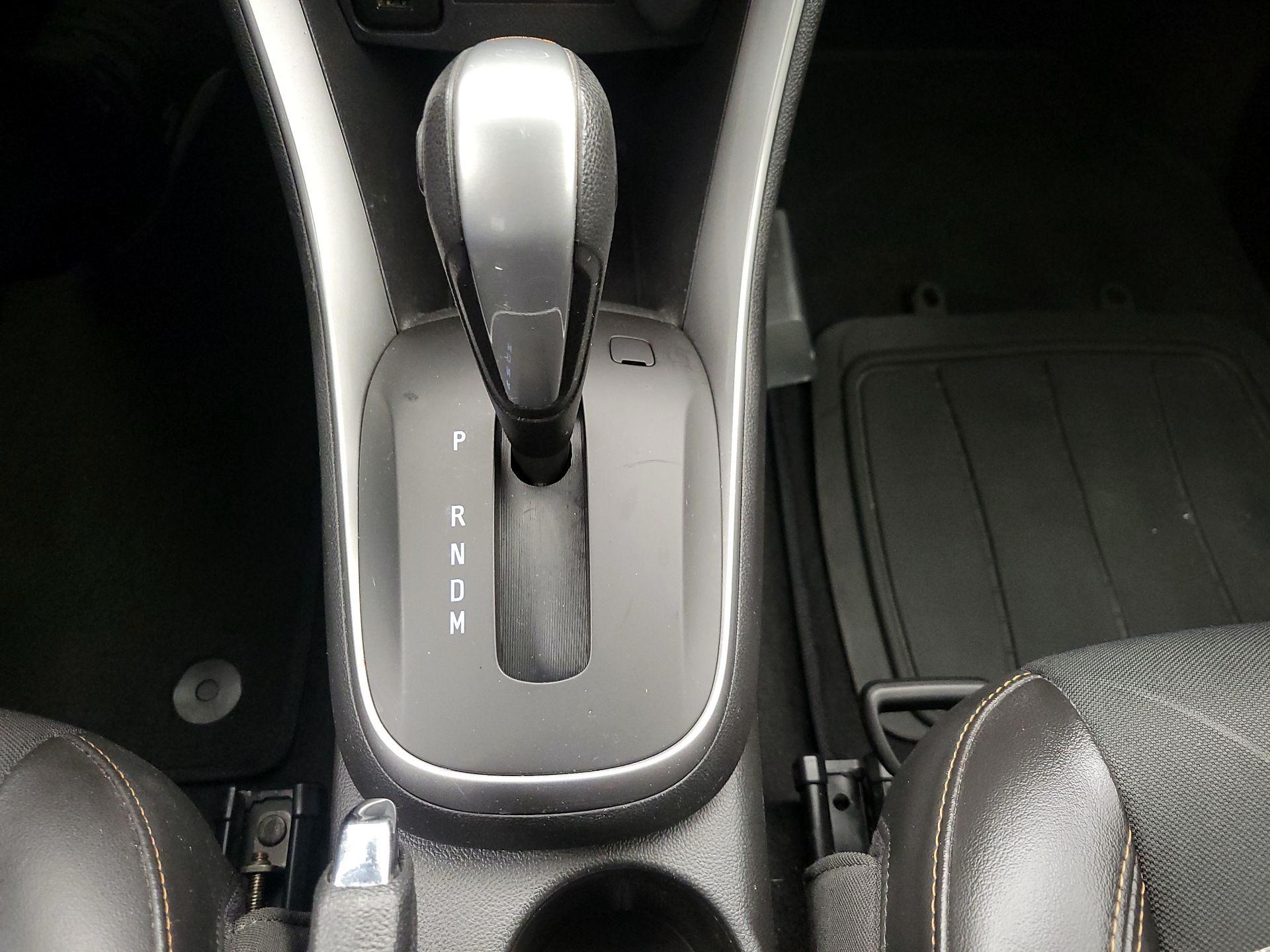 Thumbnail: 2018 Chevrolet Trax - 17