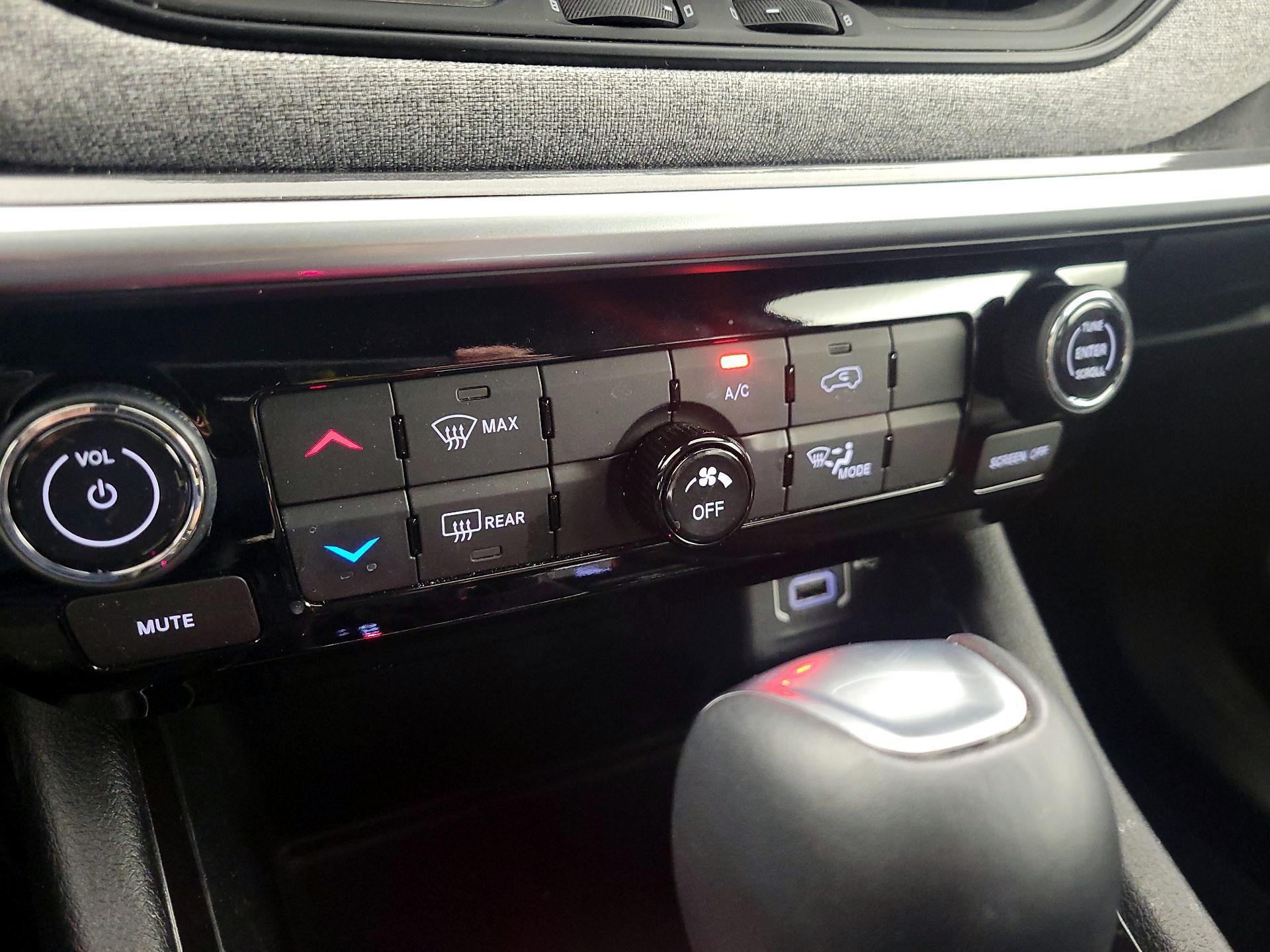 Thumbnail: 2024 Jeep Compass - 16