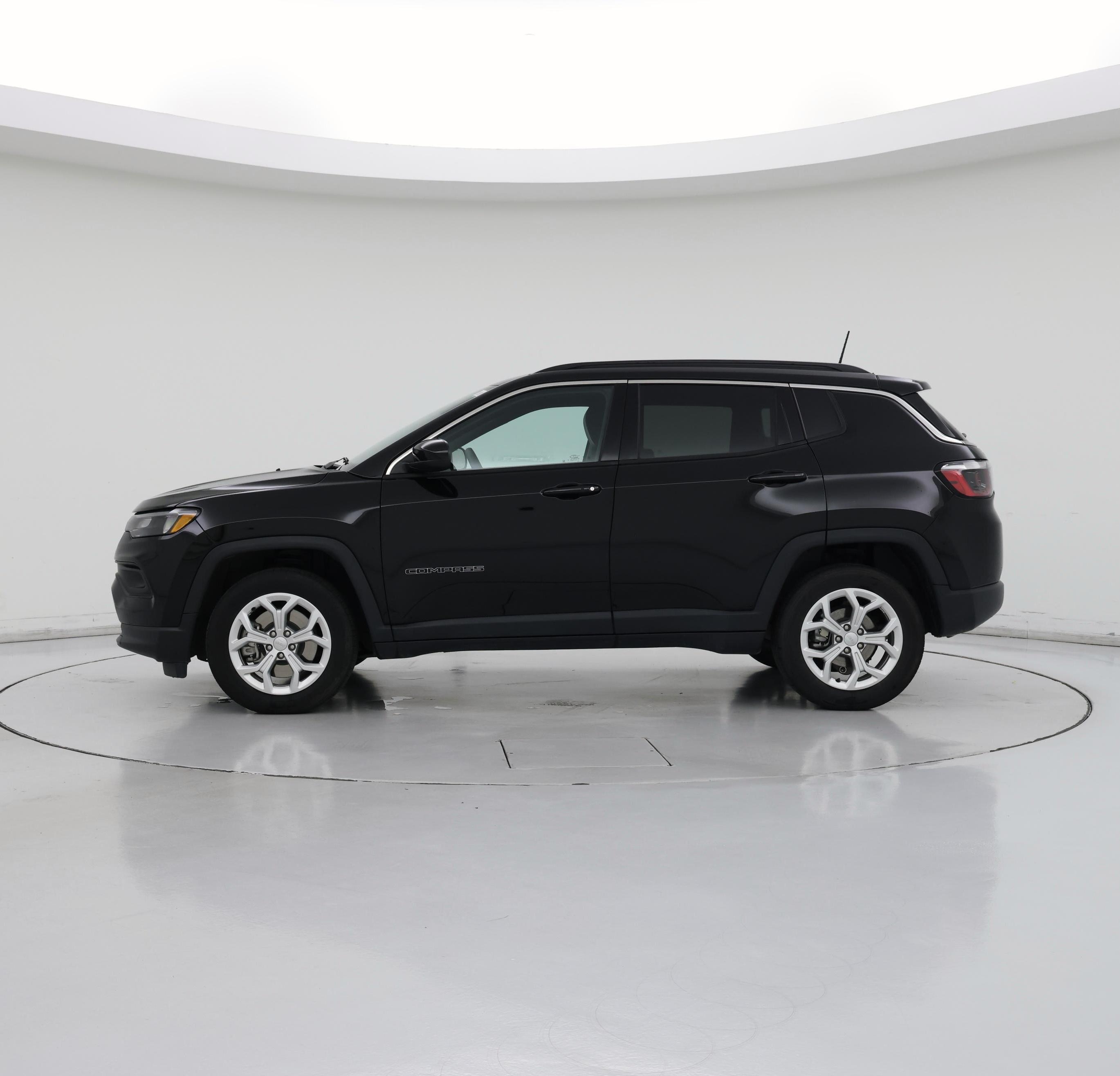 Thumbnail: 2024 Jeep Compass - 3
