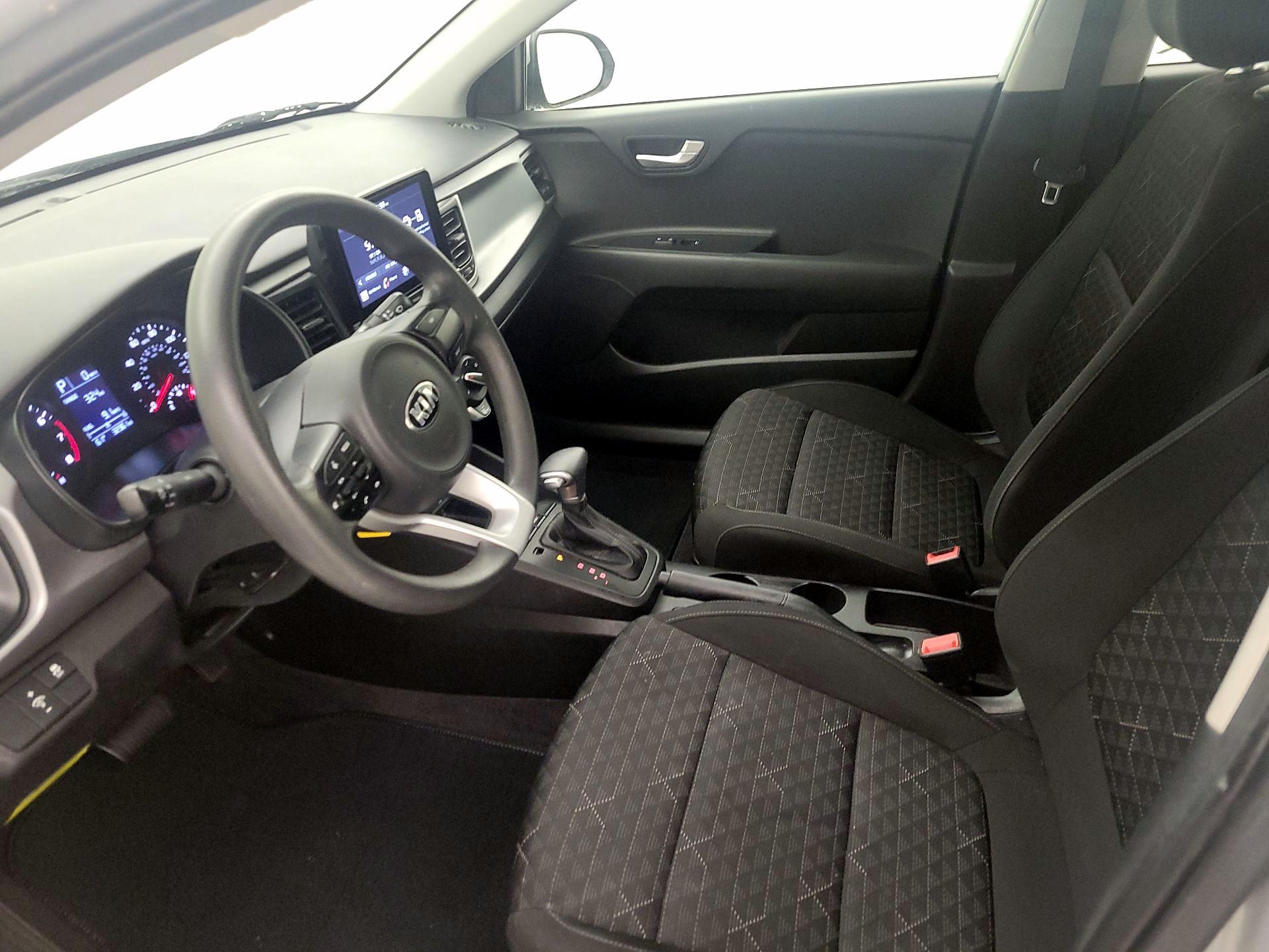 Thumbnail: 2021 Kia Rio - 11