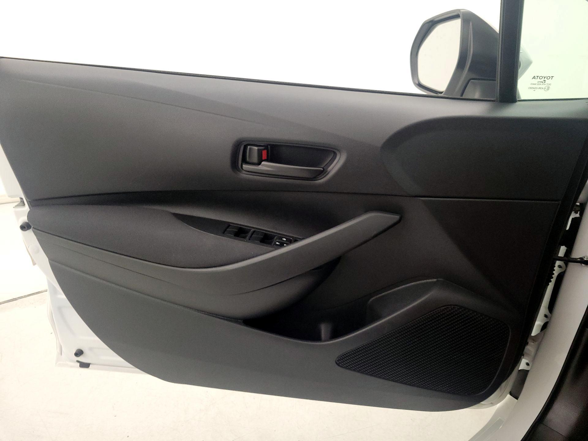 Thumbnail: 2025 Toyota Corolla - 12